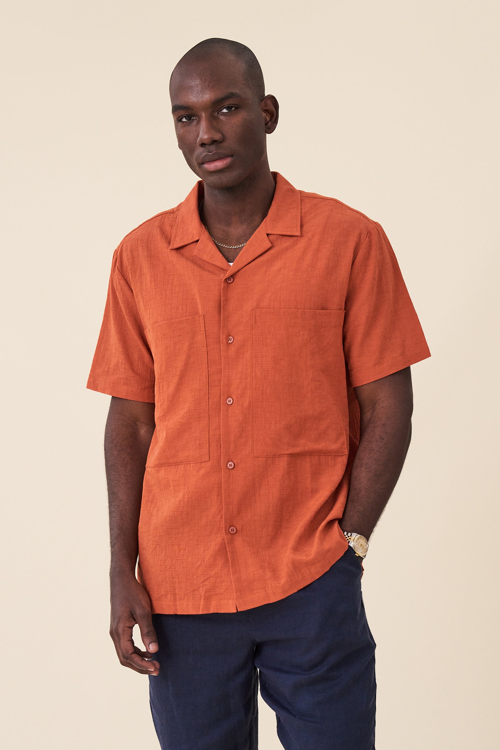 oversized dress shirt men How to wear an oversized shirt like Hollywood's most stylish dressers