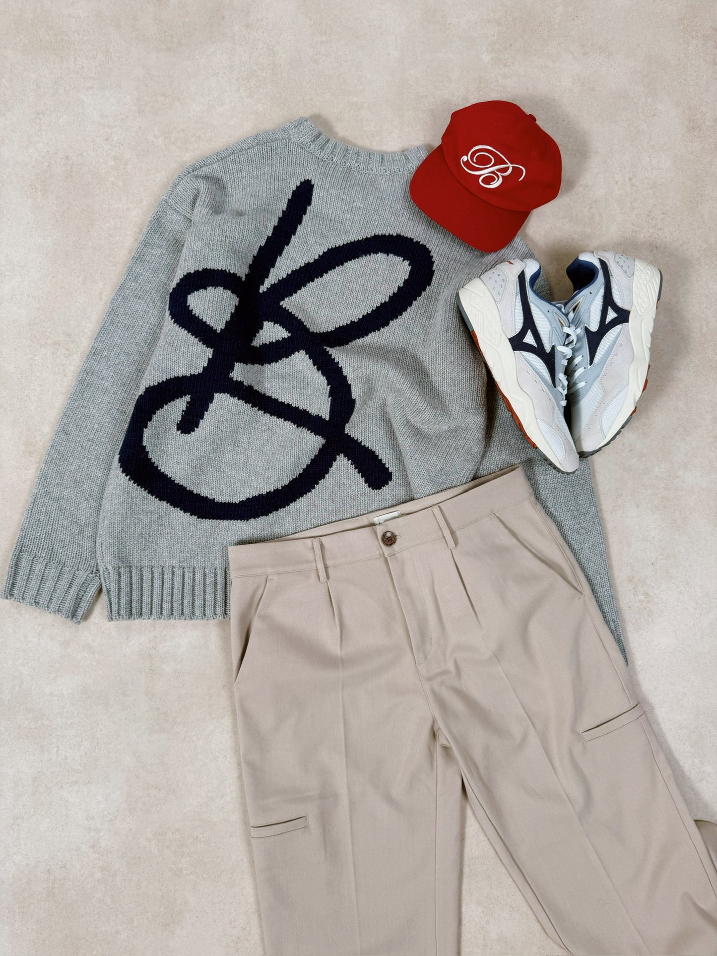 SIGNATURE INTARSIA KNIT SWEATER - GREY
