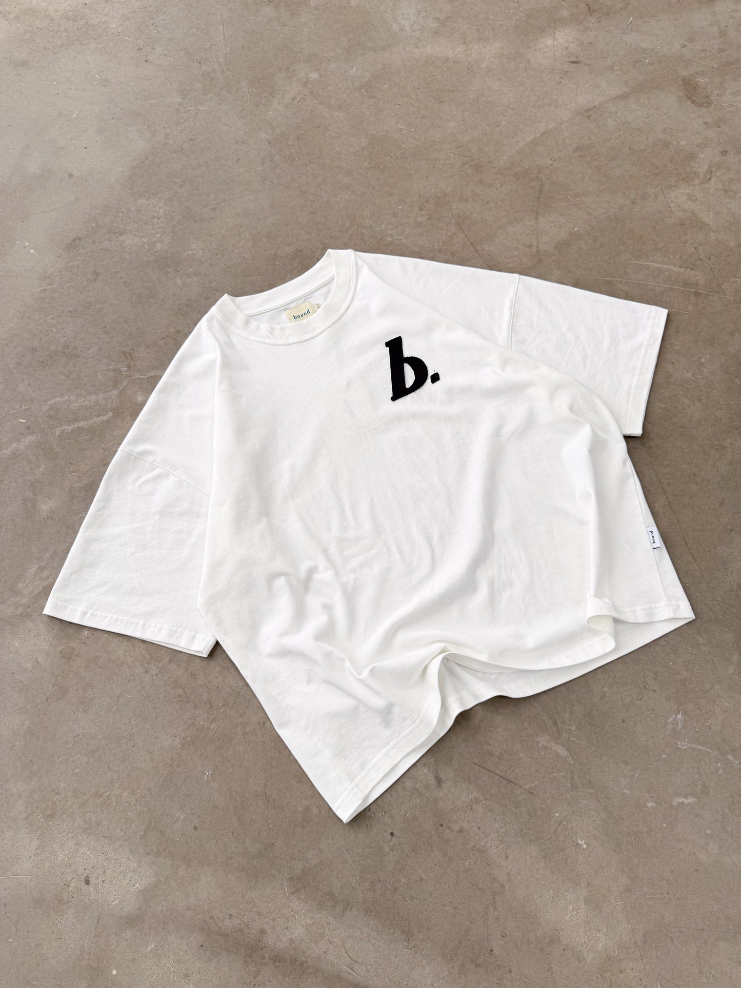 STAMP BOXY TEE - WHITE