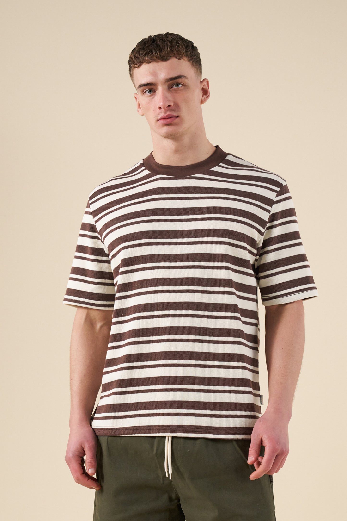 PIQUE STRIPE TEE - BROWN / ECRU