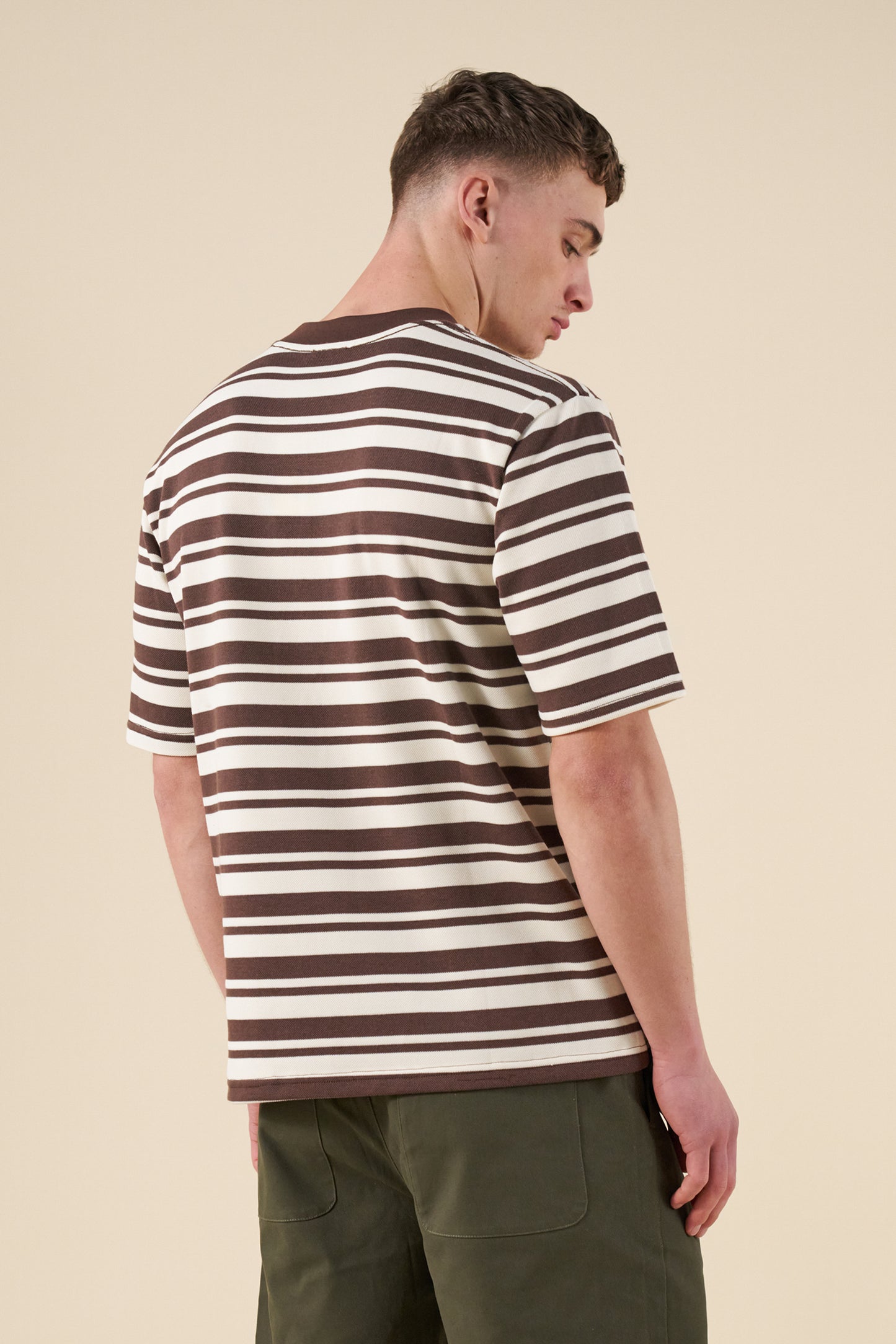 PIQUE STRIPE TEE - BROWN / ECRU