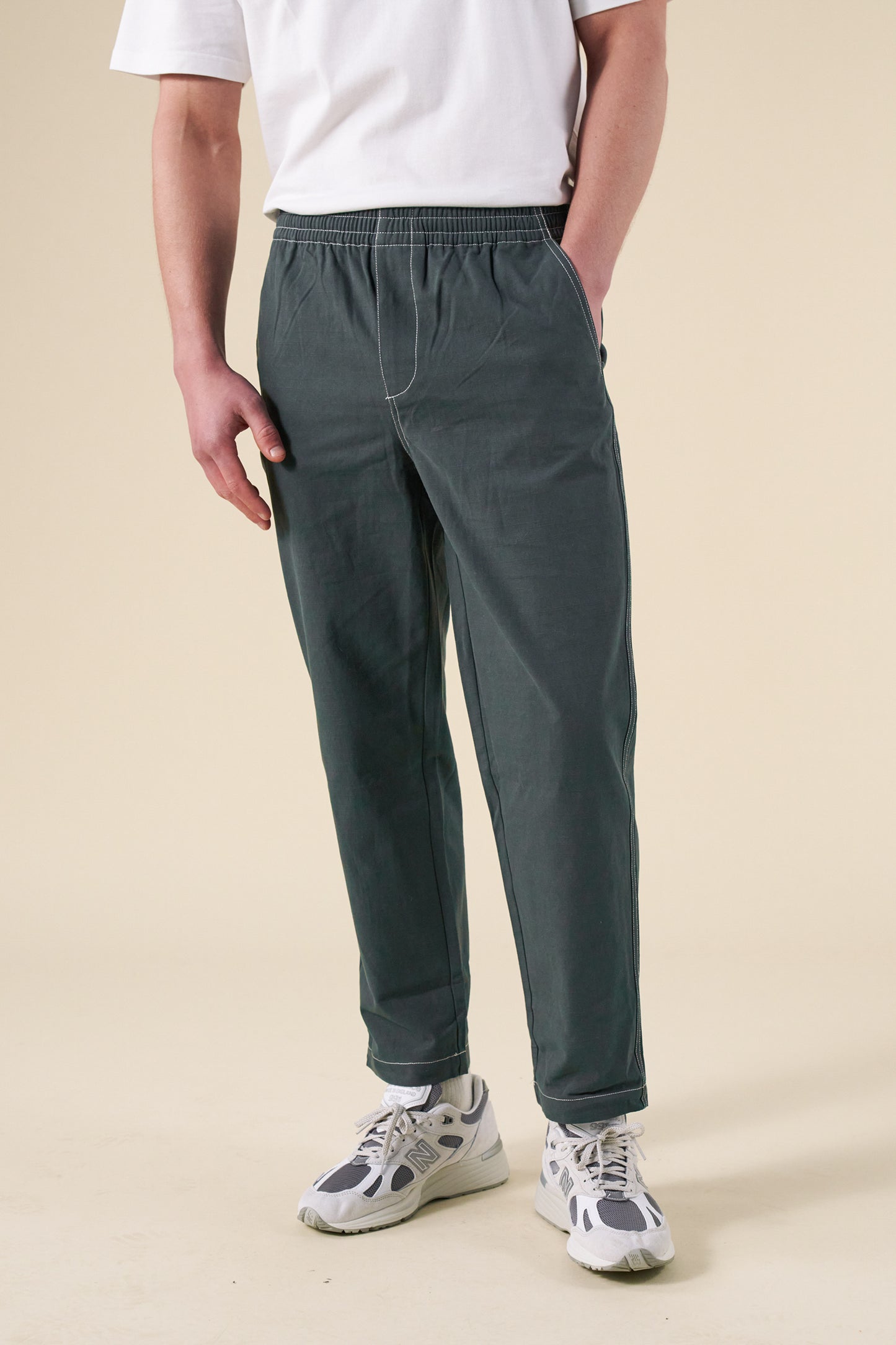 CONTRAST RIPSTOP CANVAS TROUSER - MID GREEN