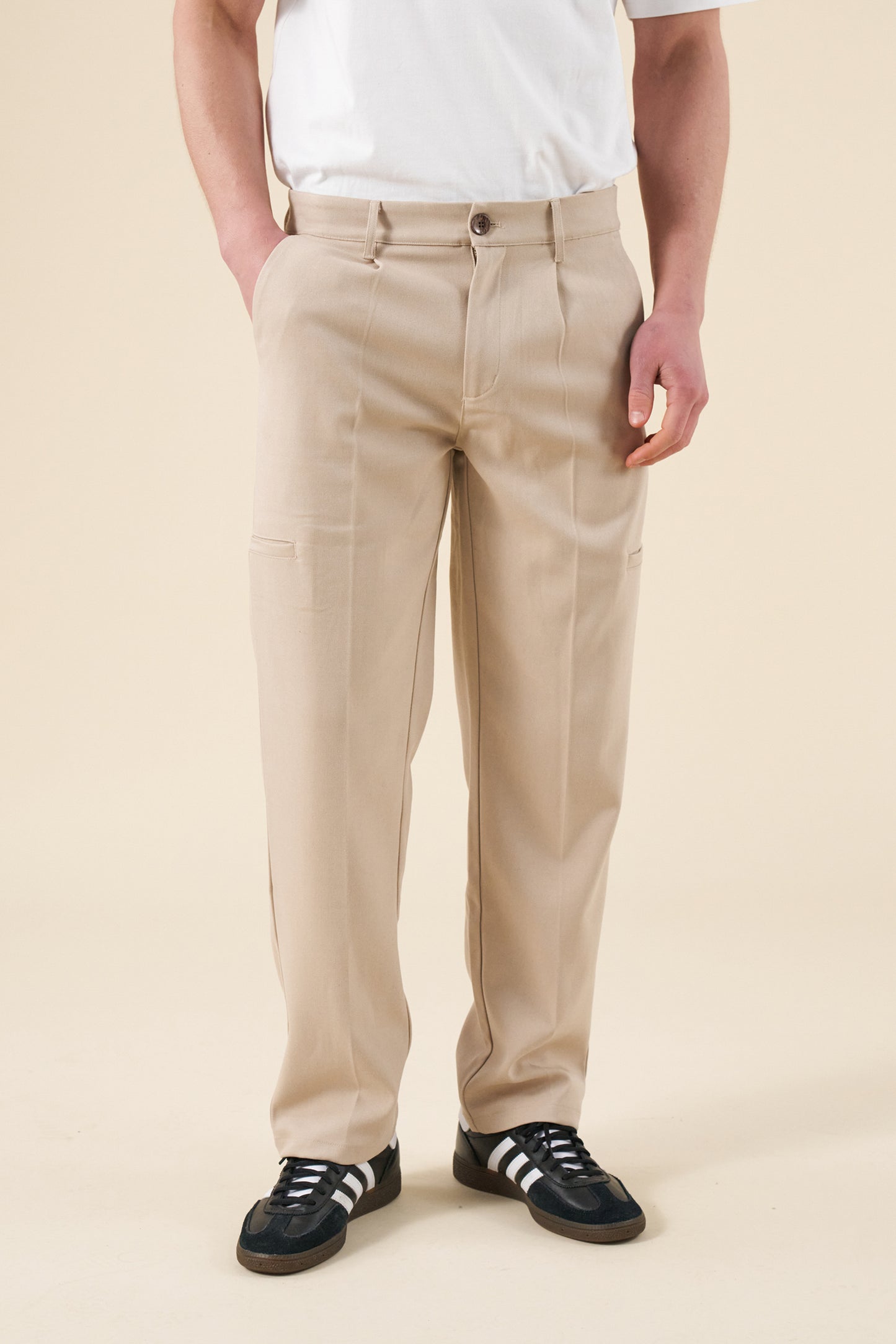 TAPERED CASUAL TROUSER - CREAM