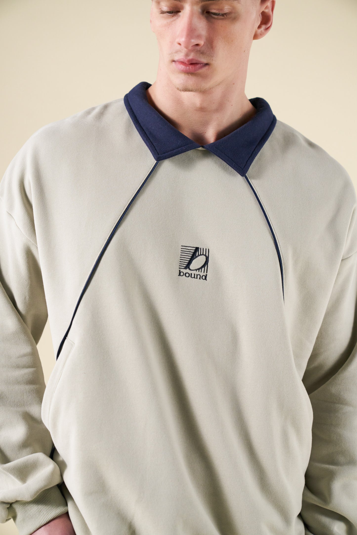 RETRO SPORTS GRID SWEATER - GREY / NAVY