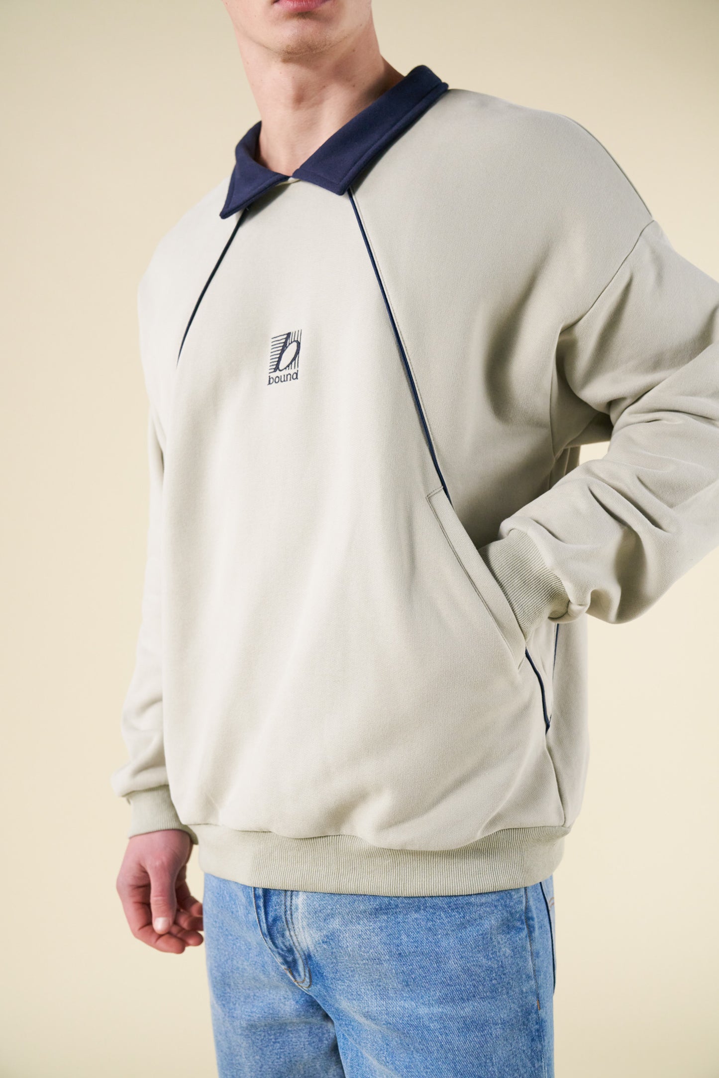 RETRO SPORTS GRID SWEATER - GREY / NAVY