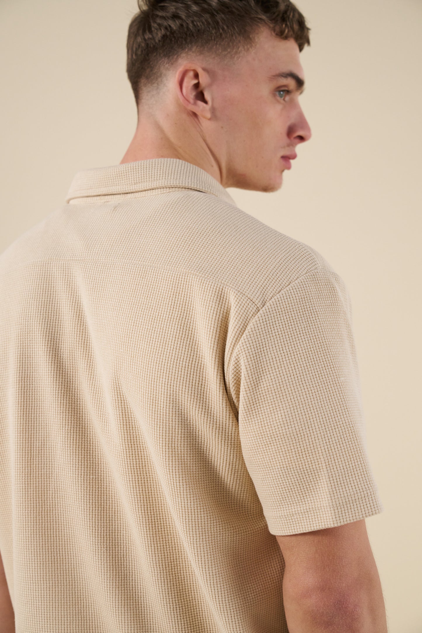 WAFFLE WOVEN POLO - BEIGE
