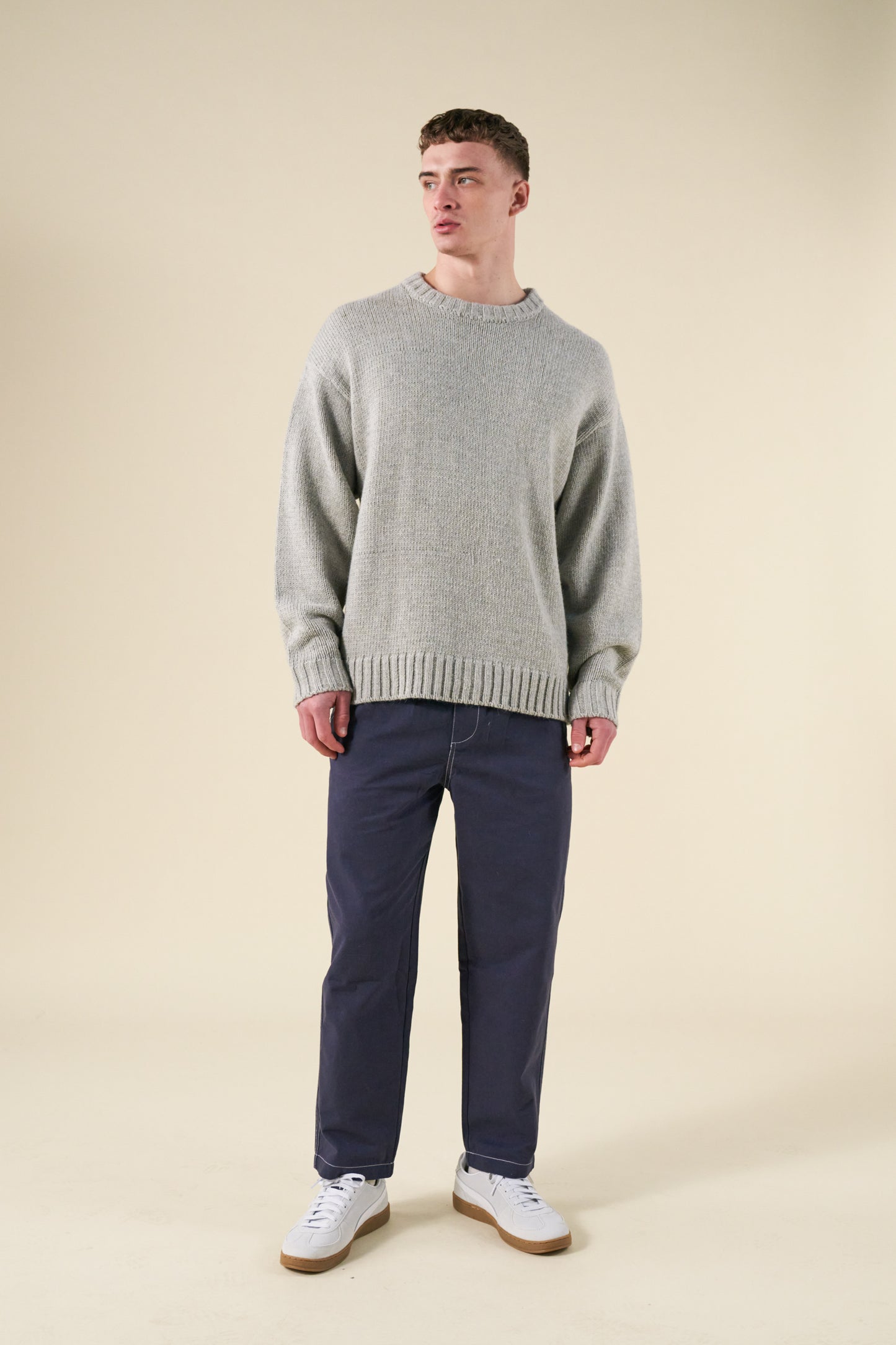 SIGNATURE INTARSIA KNIT SWEATER - GREY