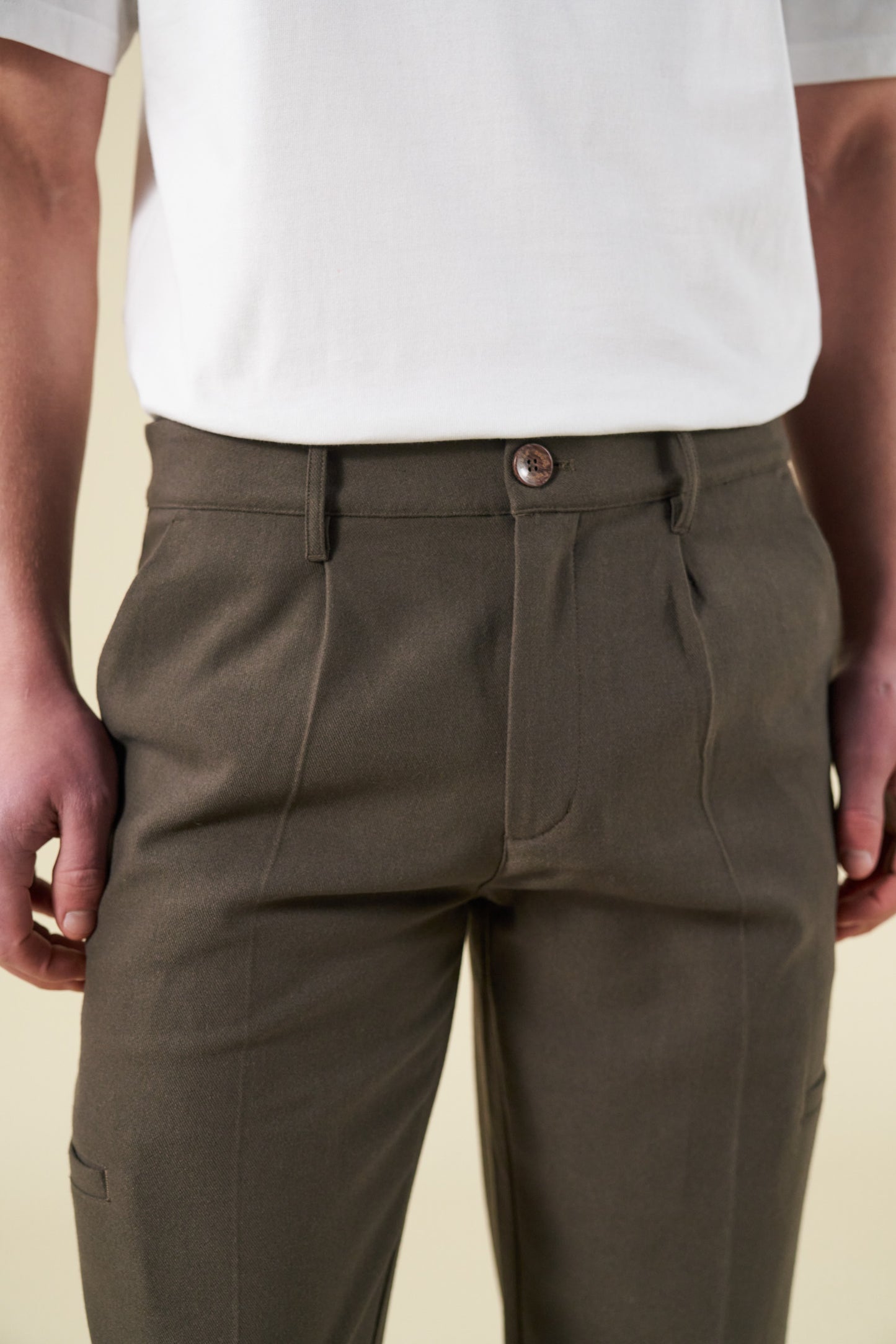 TAPERED CASUAL TROUSER  - BROWN