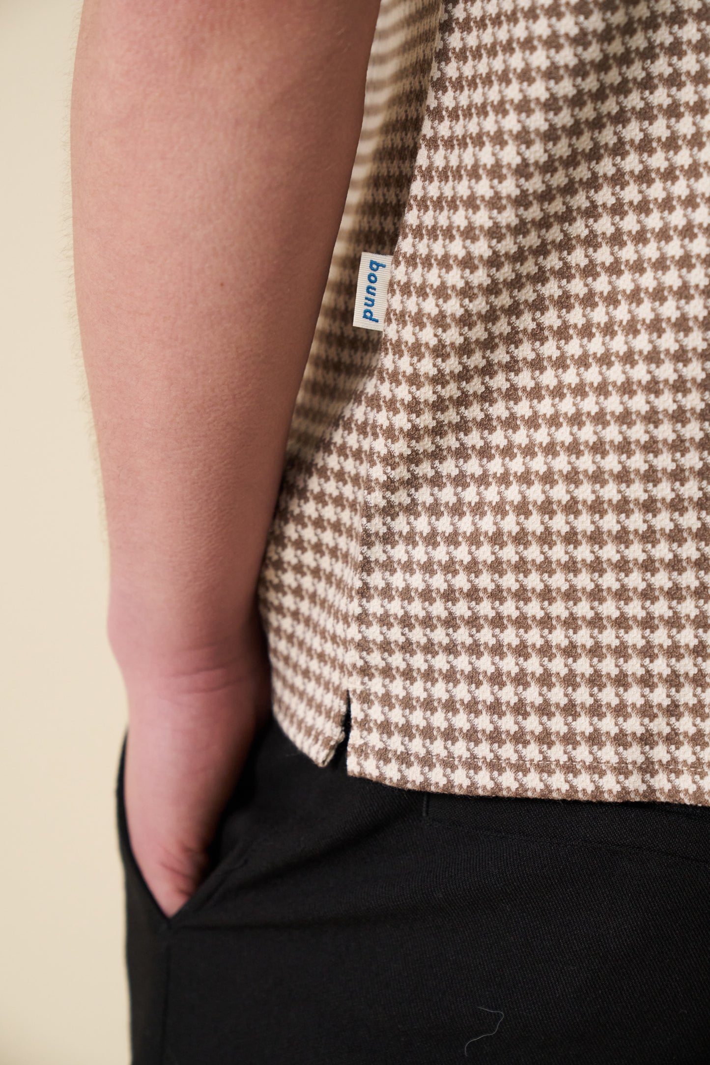 DOGTOOTH WOVEN POLO - TAN