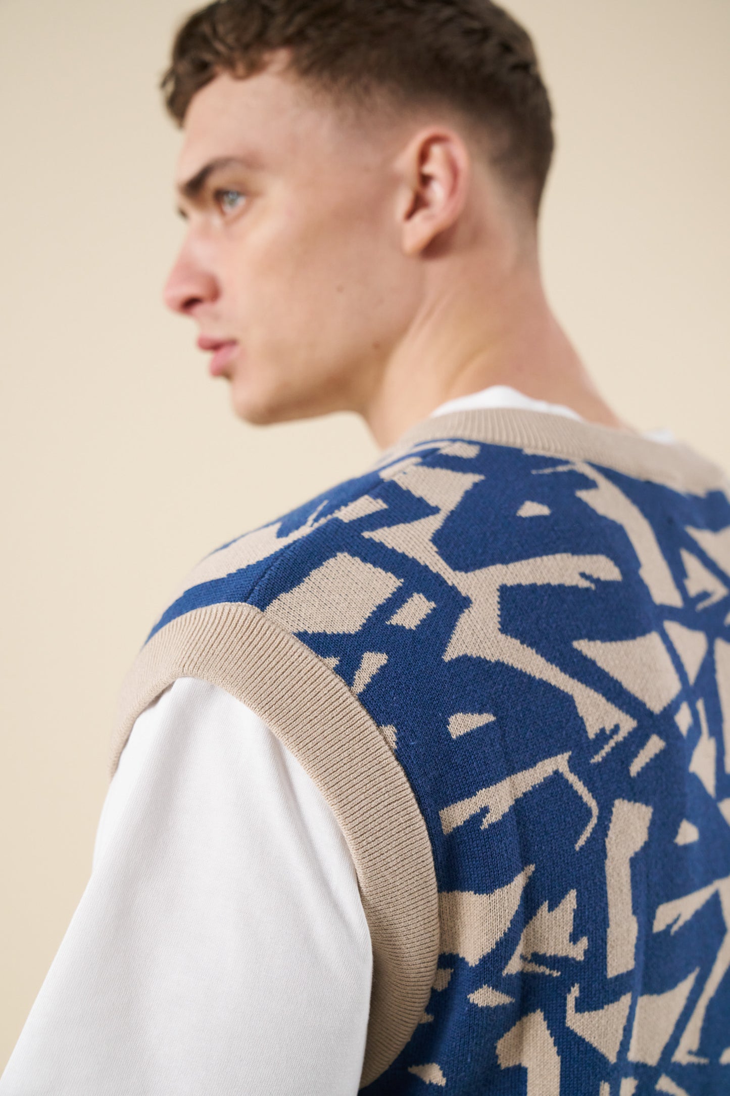 ABSTRACT OCEAN VEST - BLUE/BEIGE
