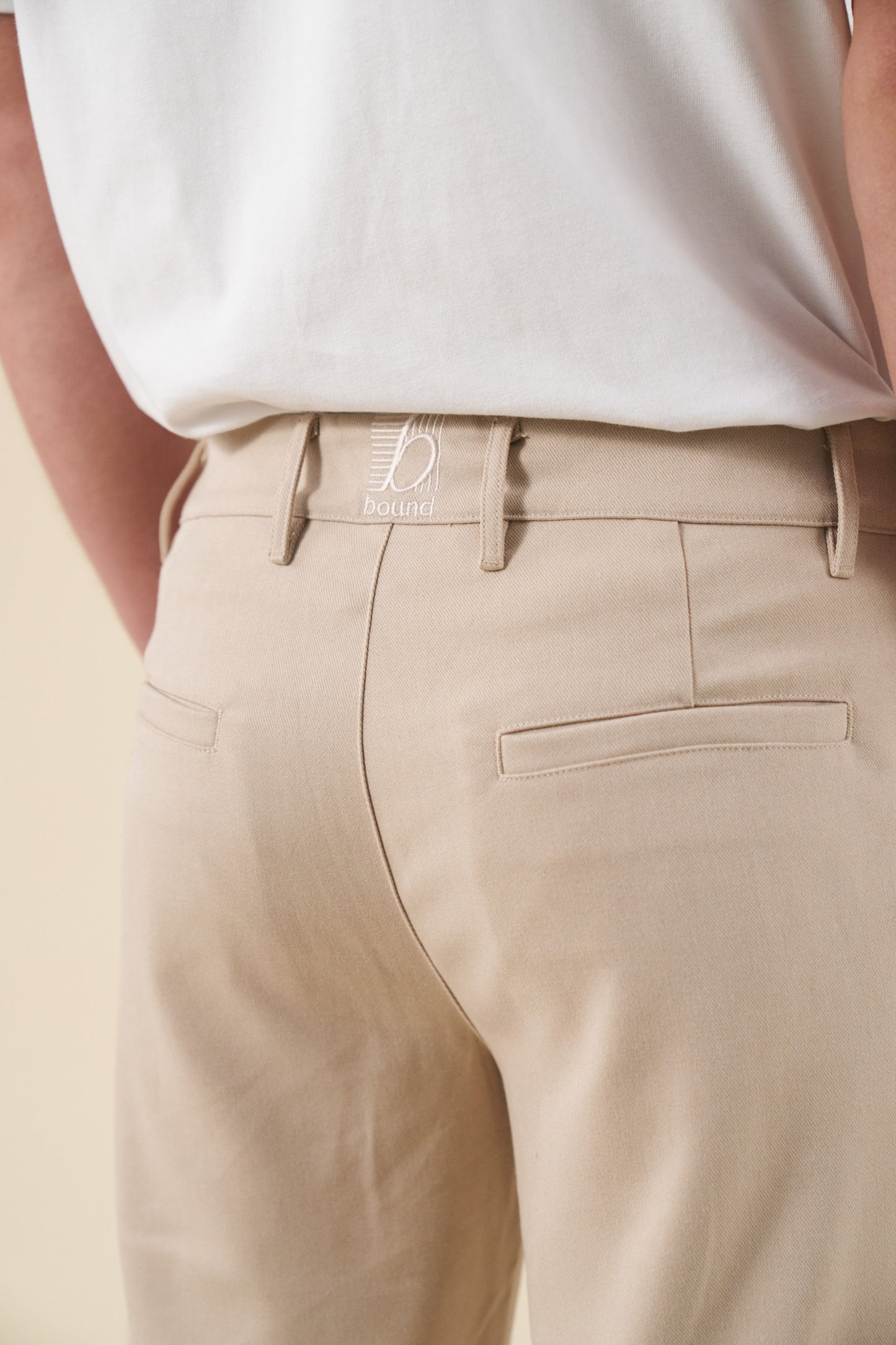 TAPERED CASUAL TROUSER - CREAM