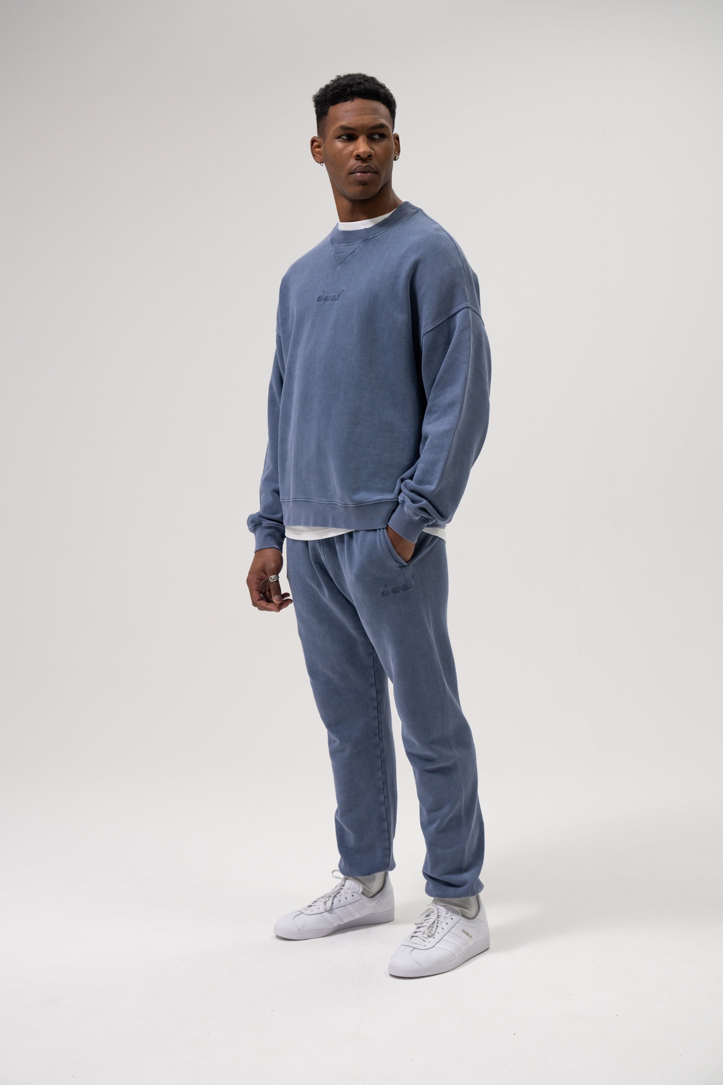 SUSTAIN WASHED BLUE SWEATER