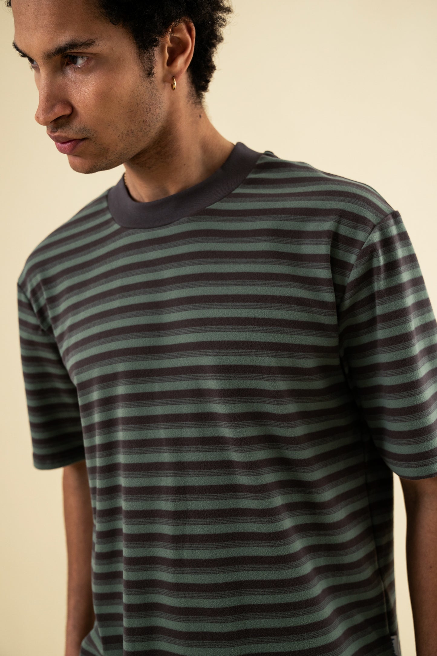 PEACHED STRIPE TEE - CHARCOAL & SAGE