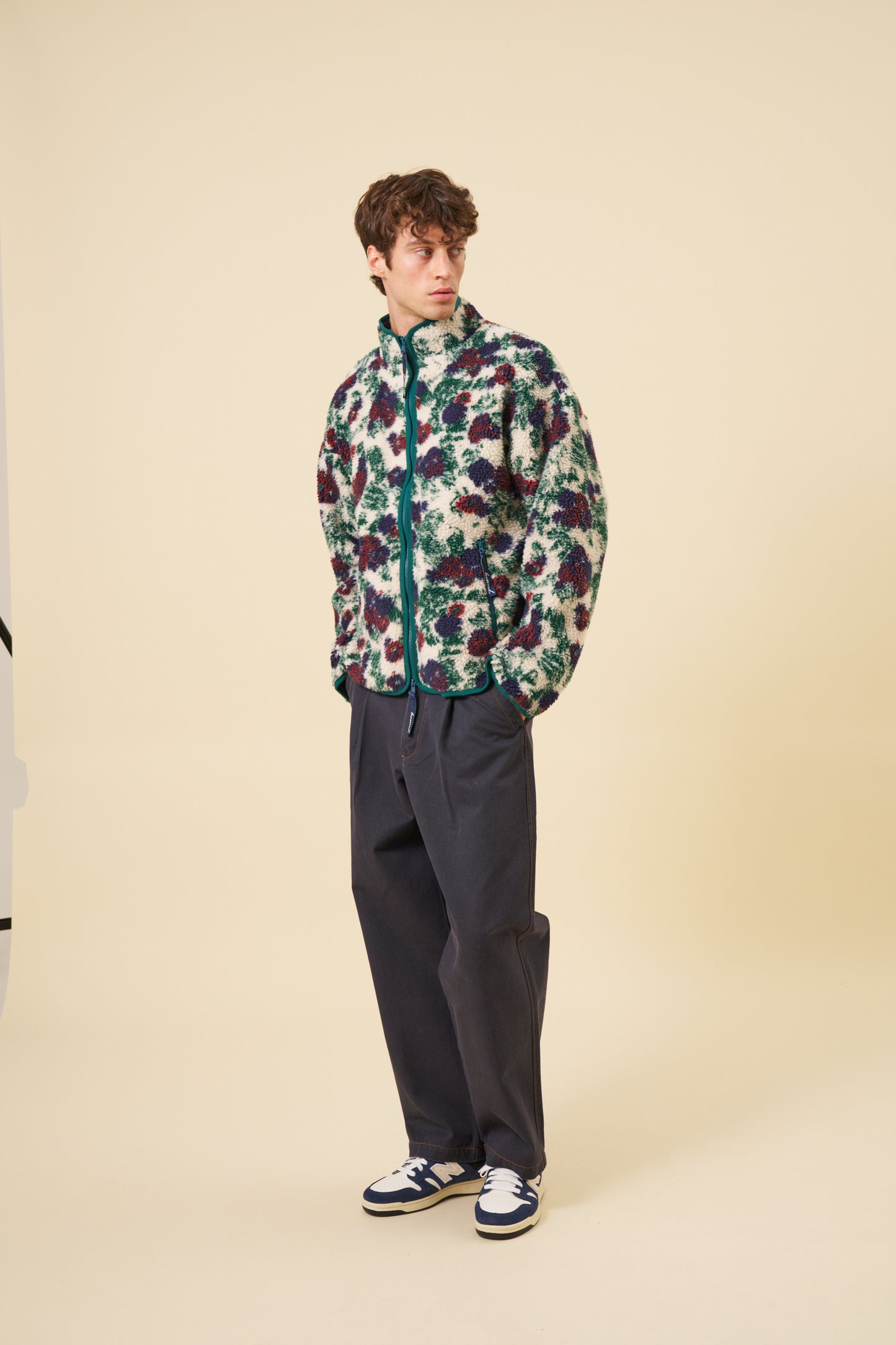 FLORAL FULL ZIP FLEECE - OFF WHITE
