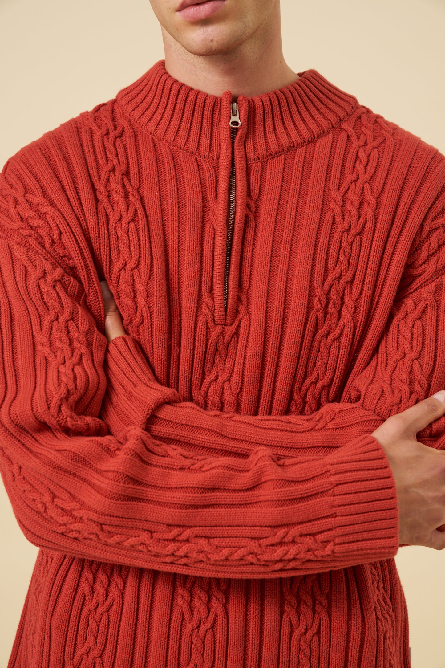 CABLE KNIT HALF ZIP PULLOVER - RUST RED
