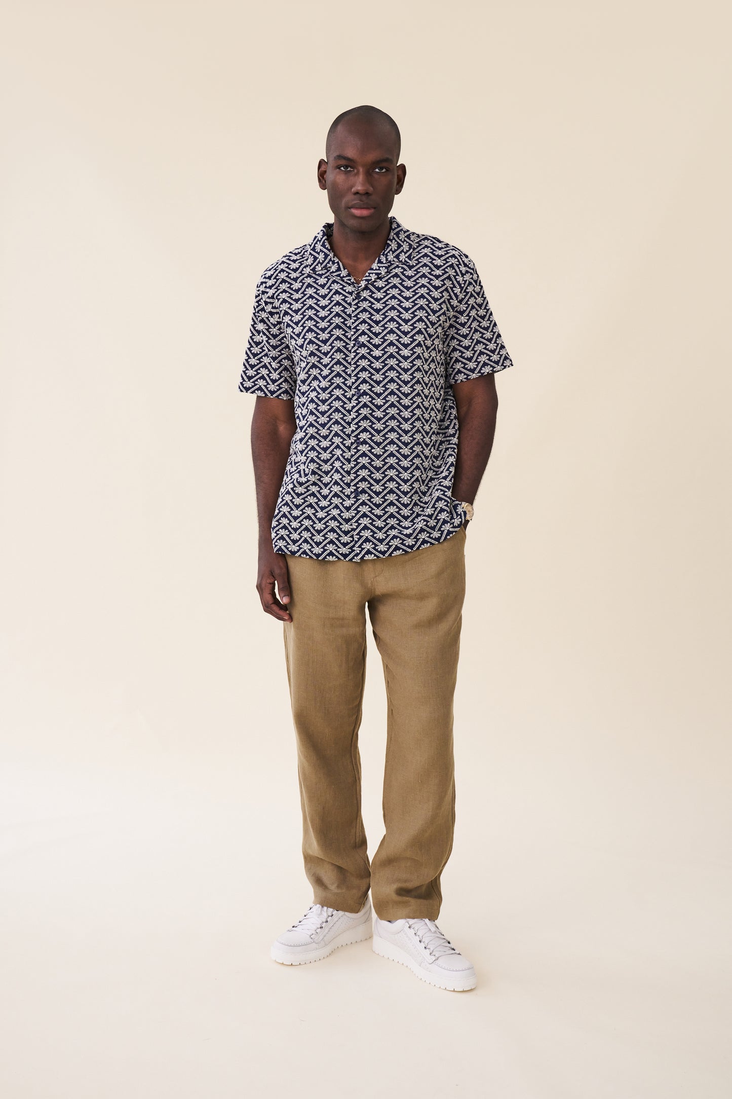 RELAXED LINEN TROUSERS - ARMY GREEN