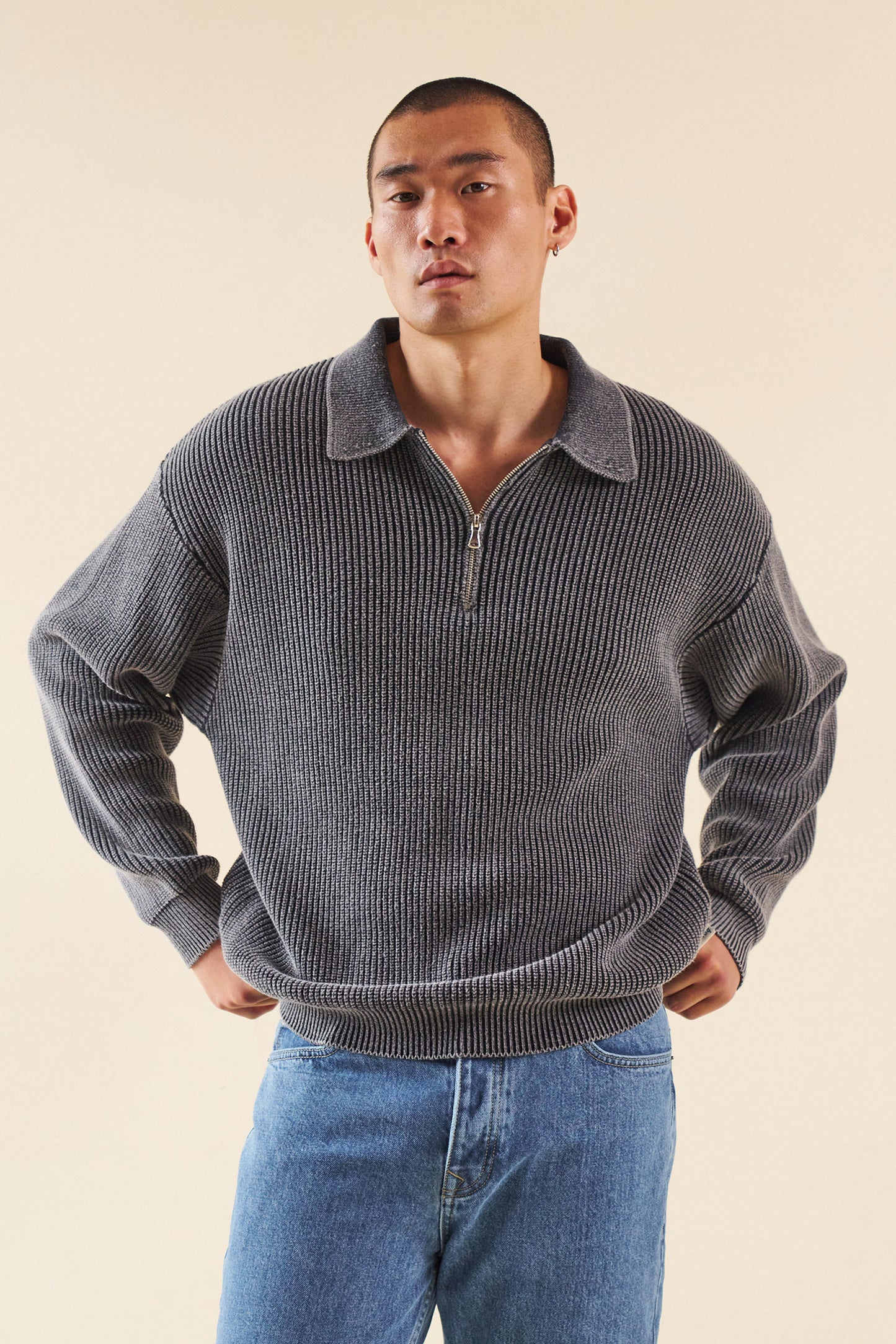 CHARCOAL ACID WASH  HALF ZIP KNIT PULLOVER
