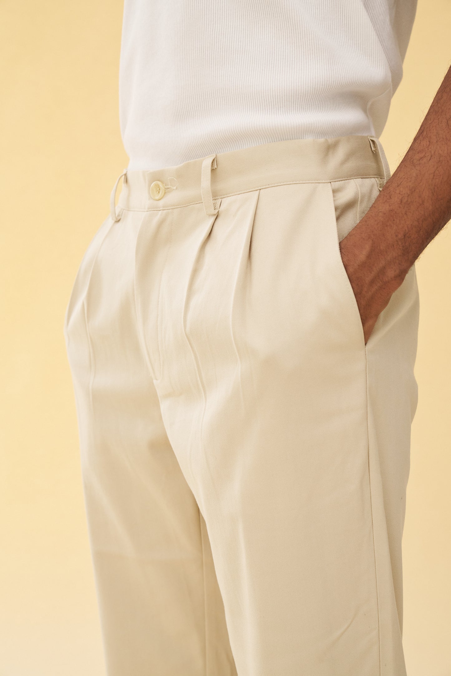 PLEATED SMART TROUSERS - CREAM