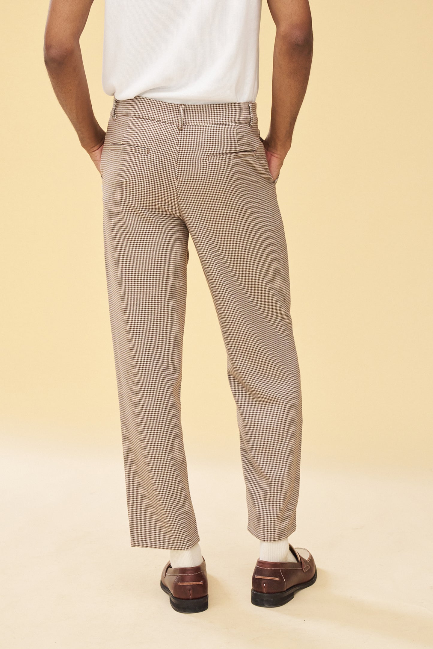 DOGTOOTH WOVEN CROPPED TROUSERS - LATTE