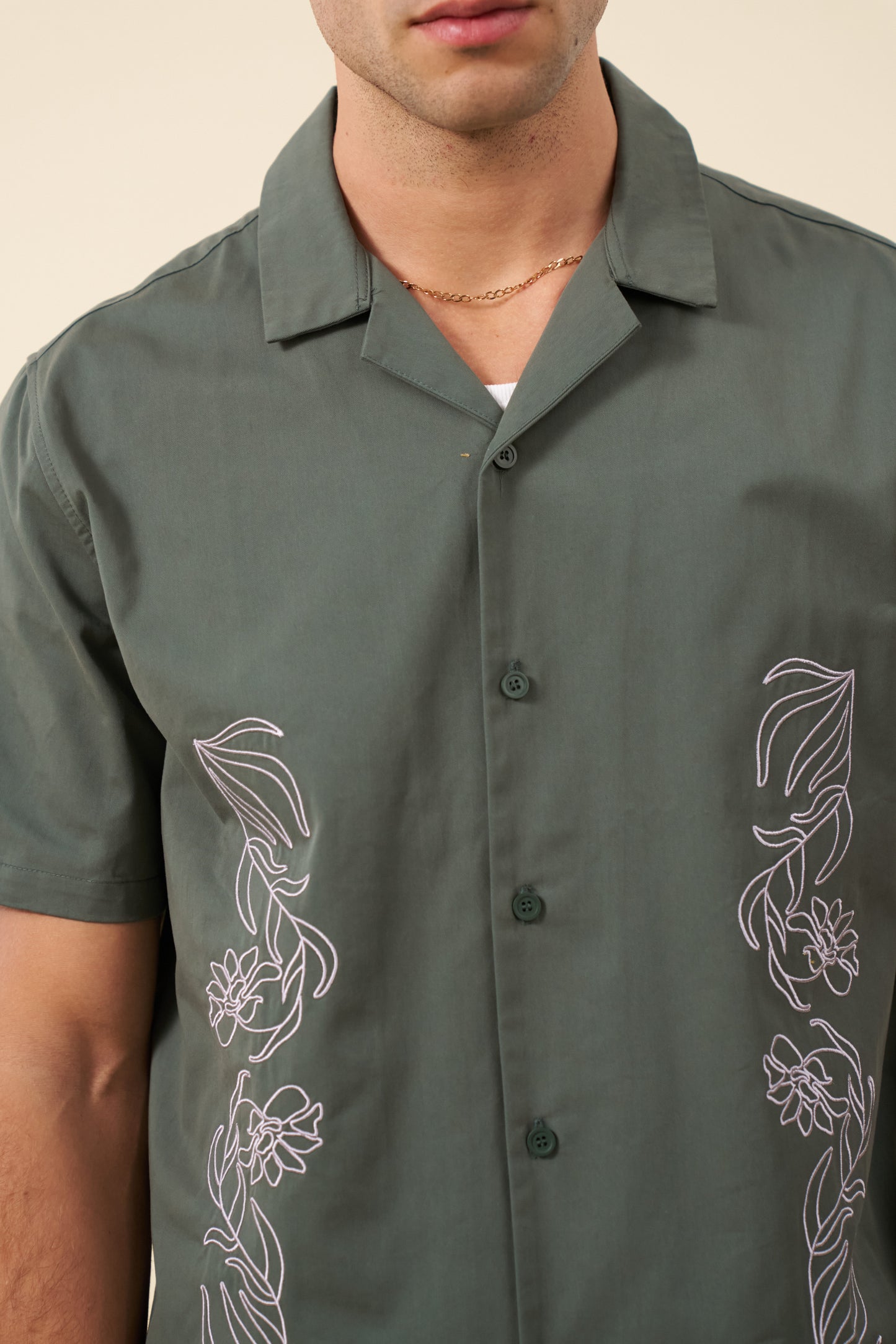 FLORAL EMBROIDERED SHIRT - GREEN