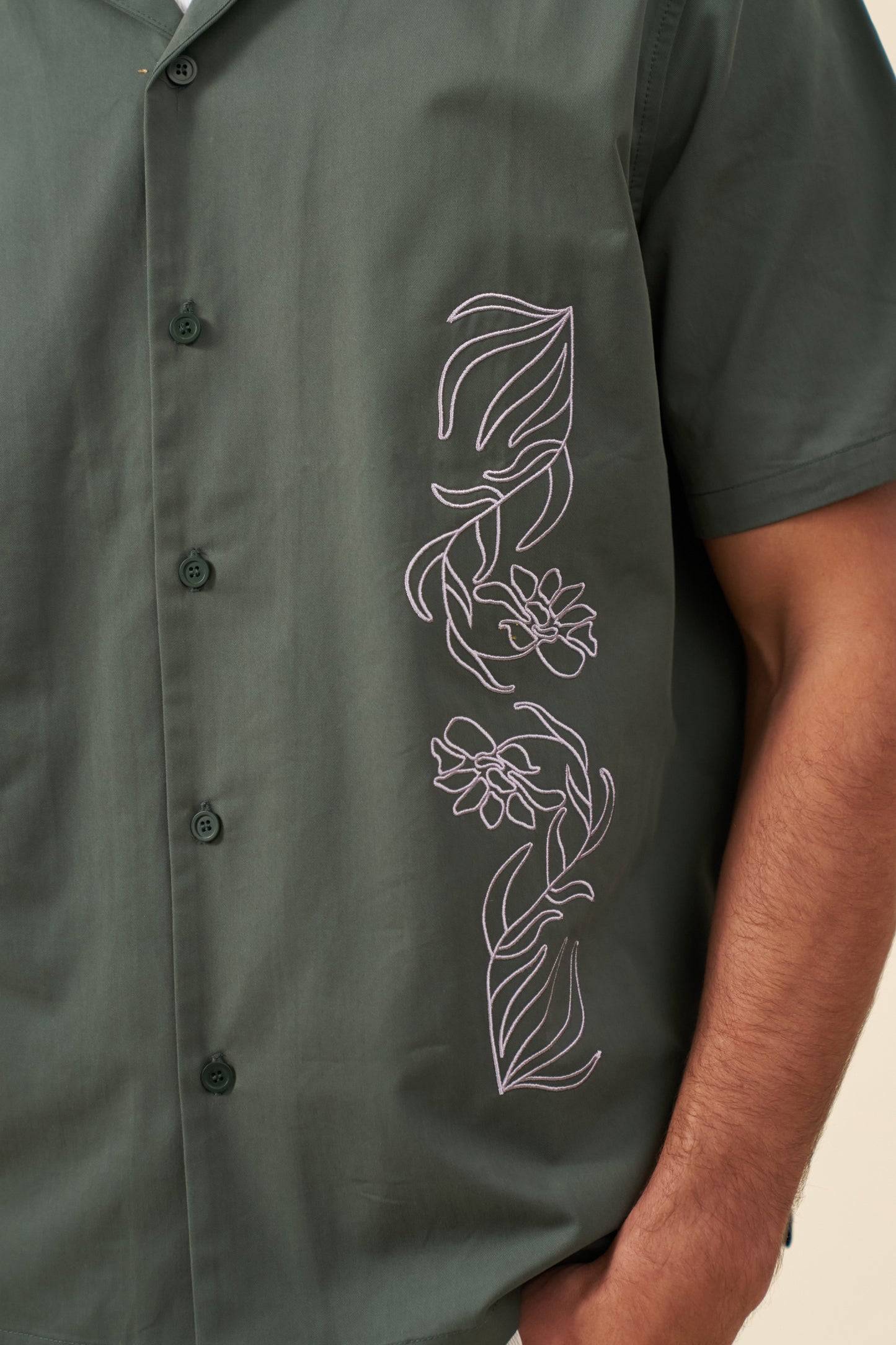 FLORAL EMBROIDERED SHIRT - GREEN