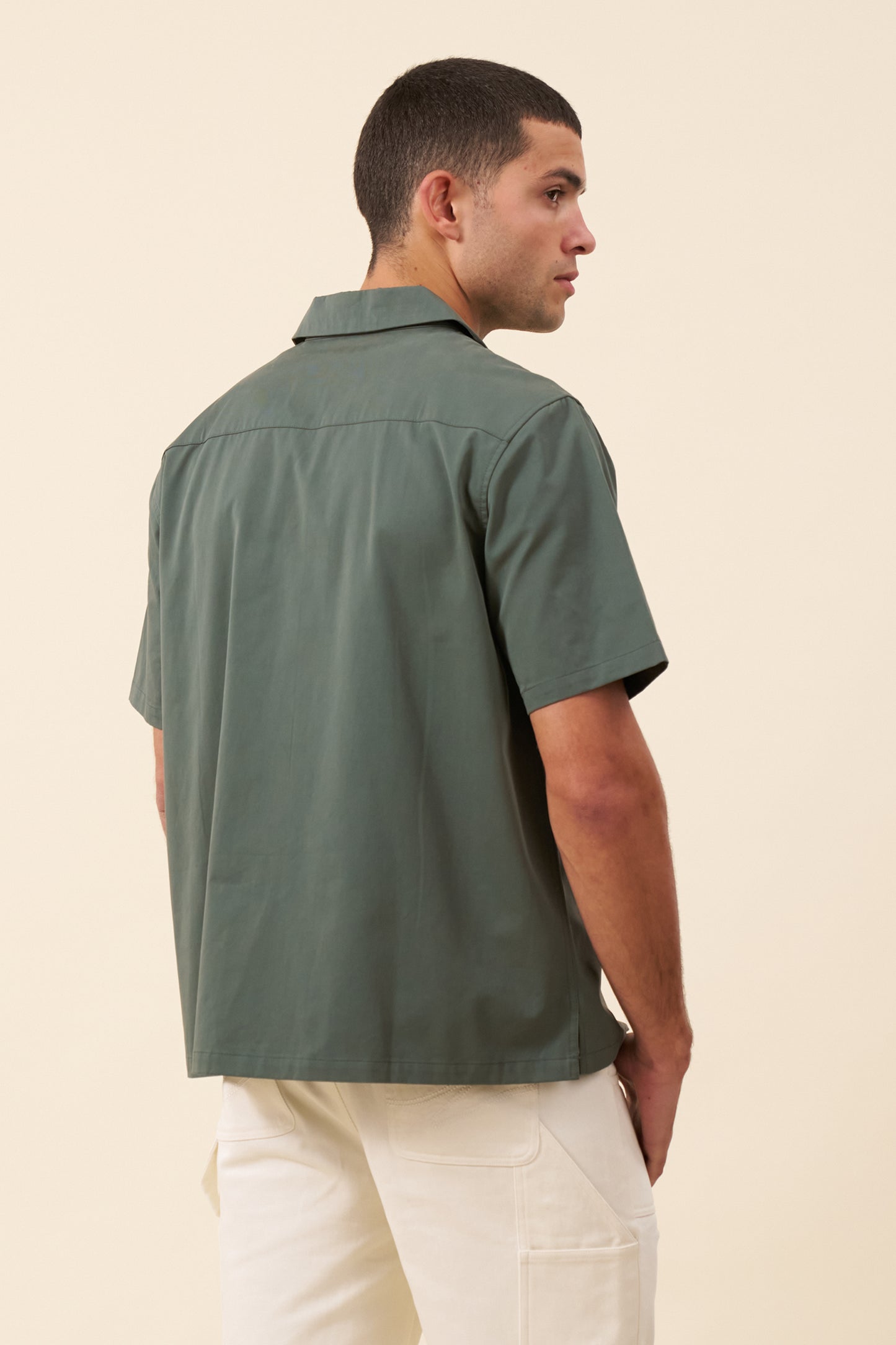 FLORAL EMBROIDERED SHIRT - GREEN