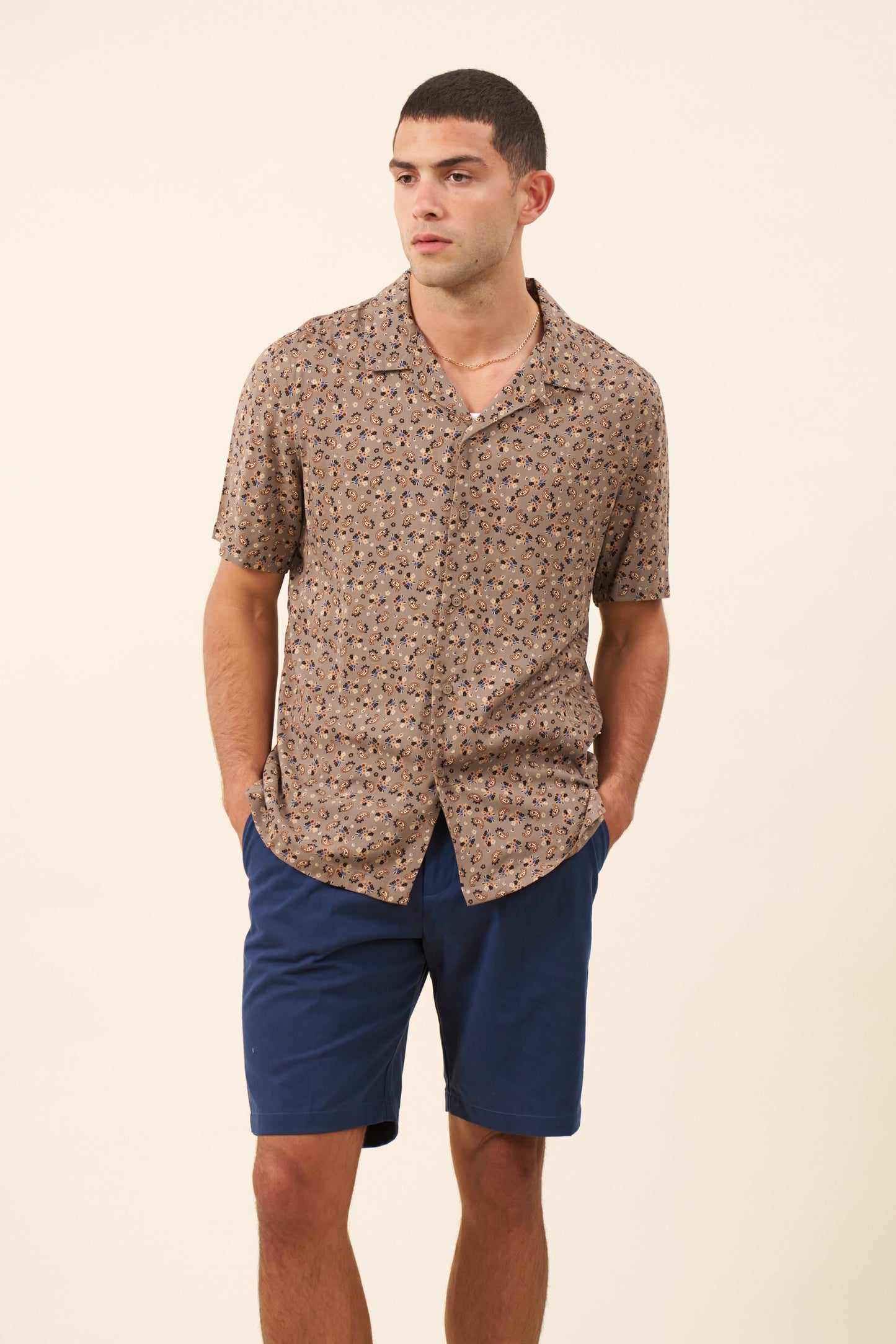 PLEAT SMART CANVAS SHORTS - NAVY