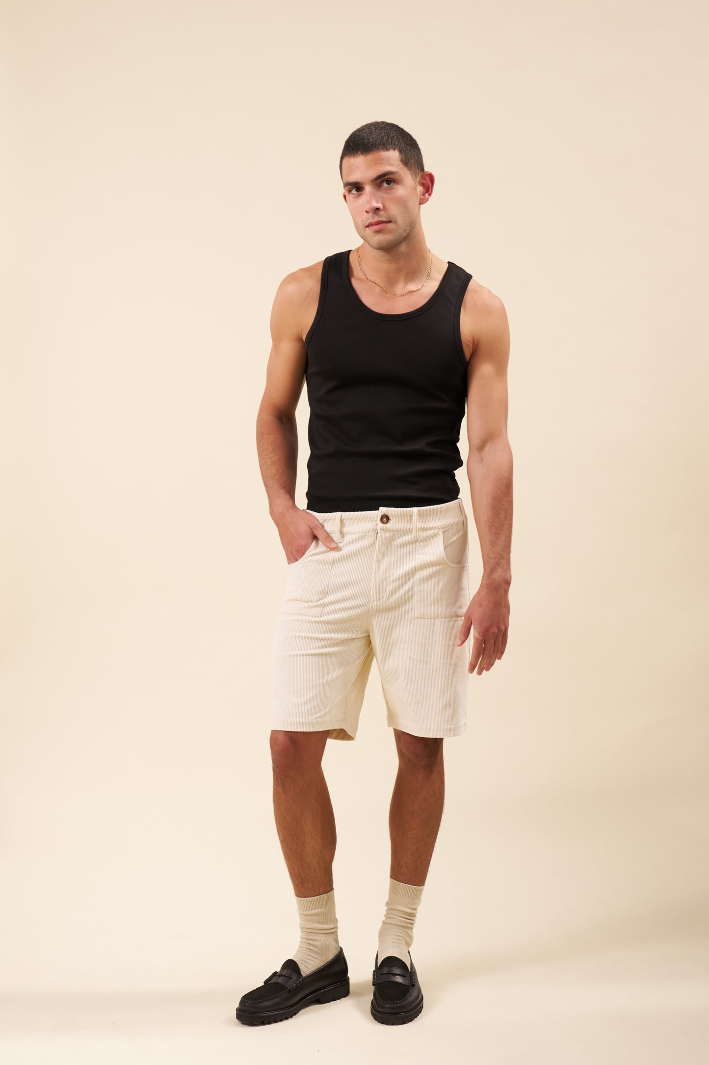 CORD CARPENTER SHORTS - BARLEY CREAM