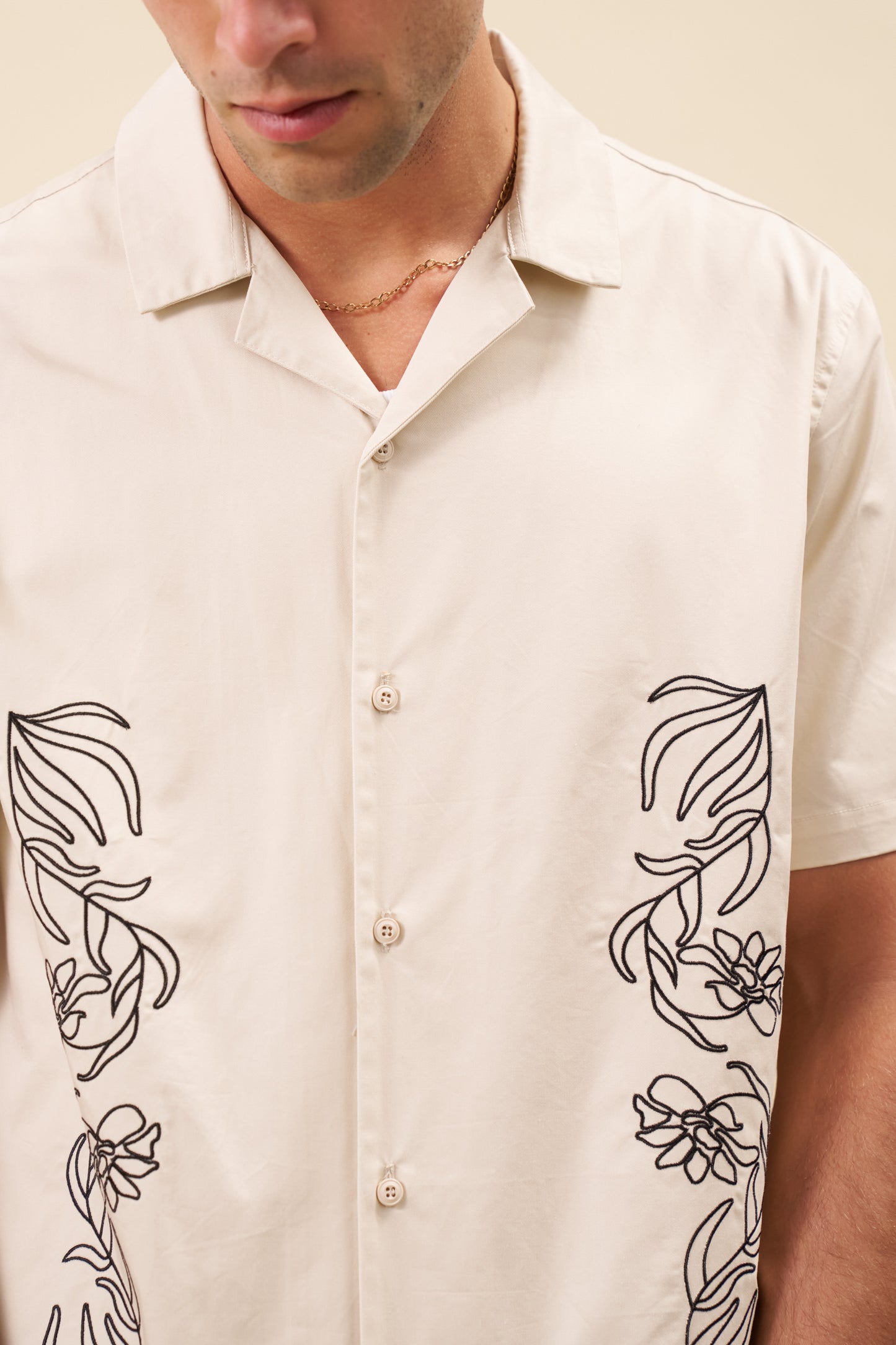 FLORAL EMBROIDERED SHIRT - ECRU