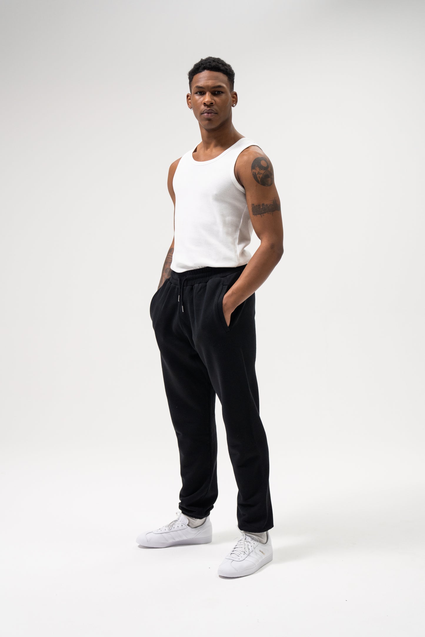 SUSTAIN BLACK JOGGERS