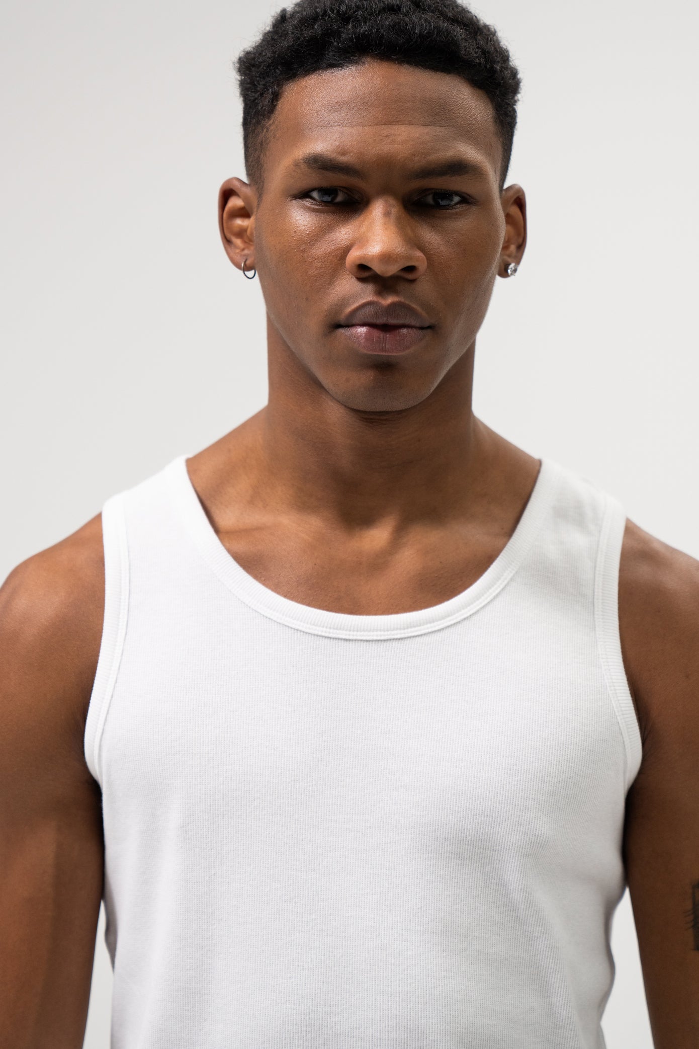 SUSTAIN WHITE RIBBED VEST