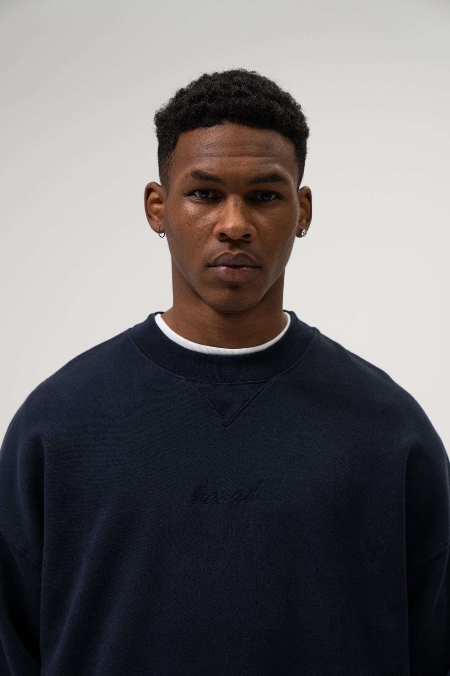SUSTAIN NAVY SWEATER