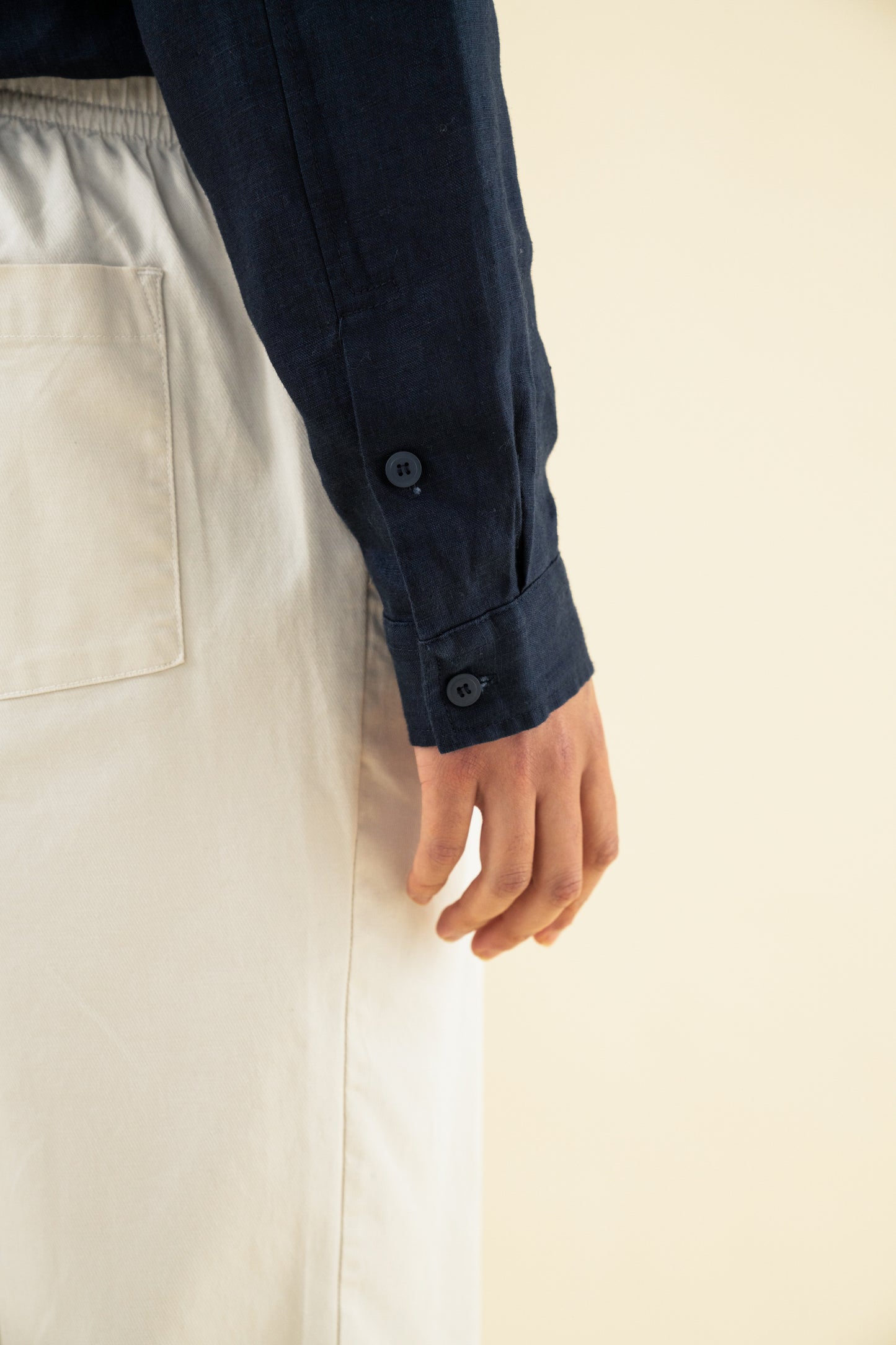 PREMIUM LINEN LONGSLEEVE SHIRT - NAVY