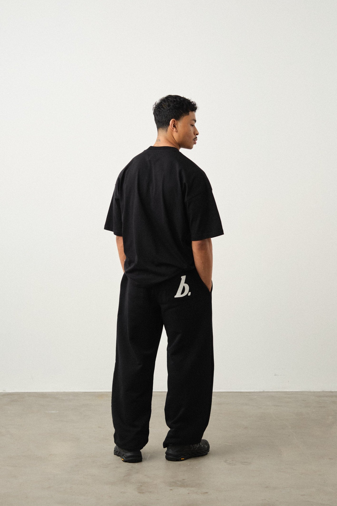 STAMP JOGGERS - BLACK