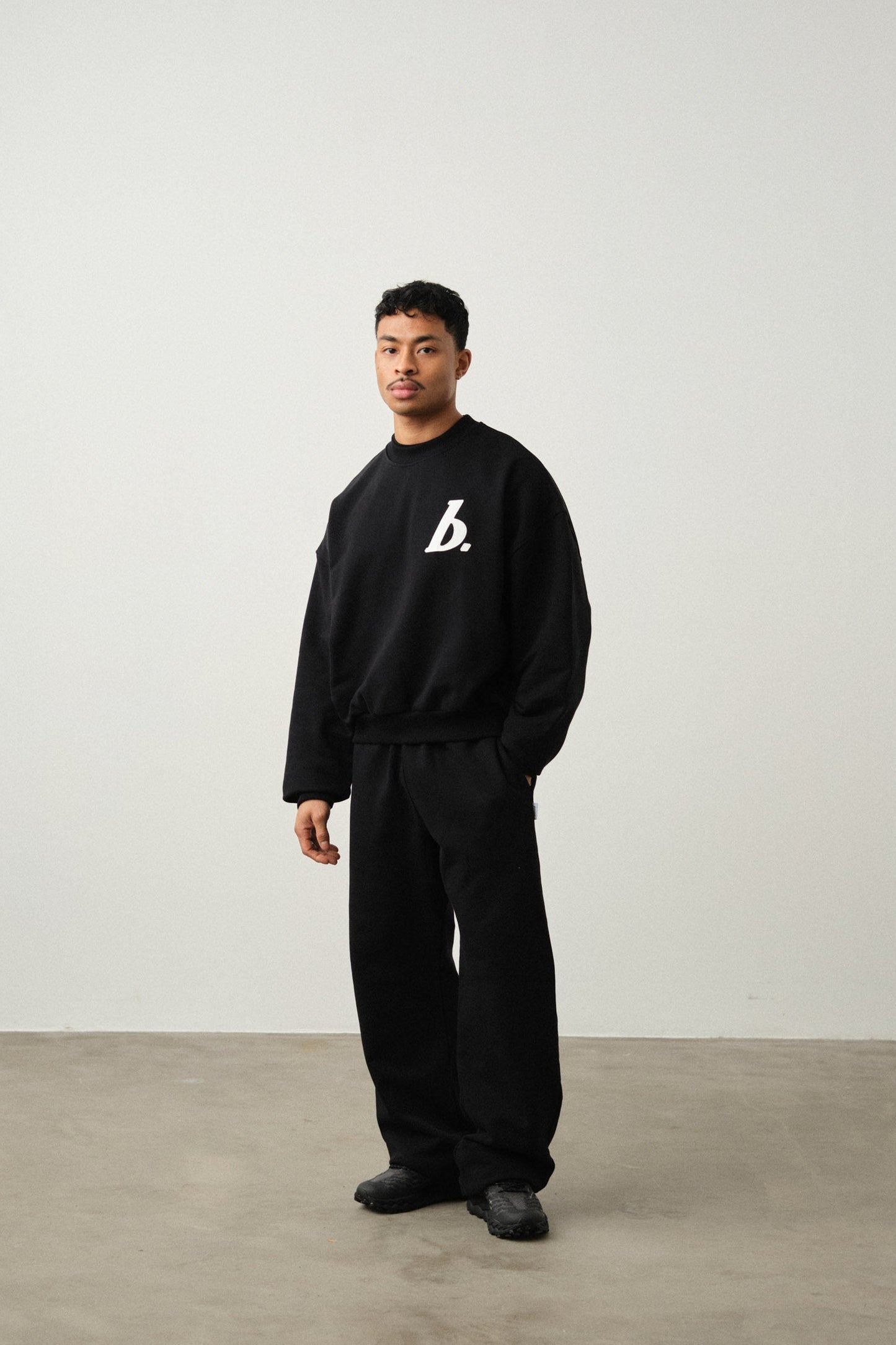 STAMP SWEATER - BLACK