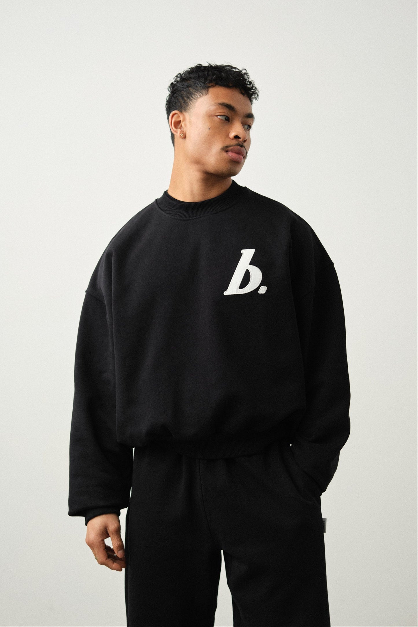 STAMP SWEATER - BLACK