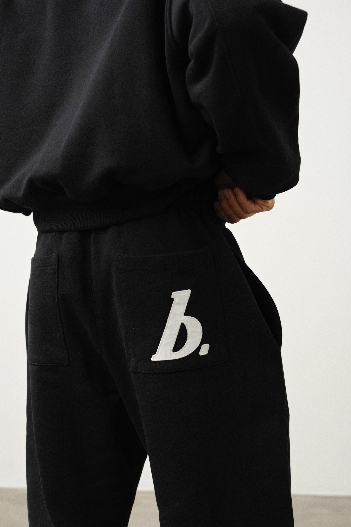 STAMP JOGGERS - BLACK