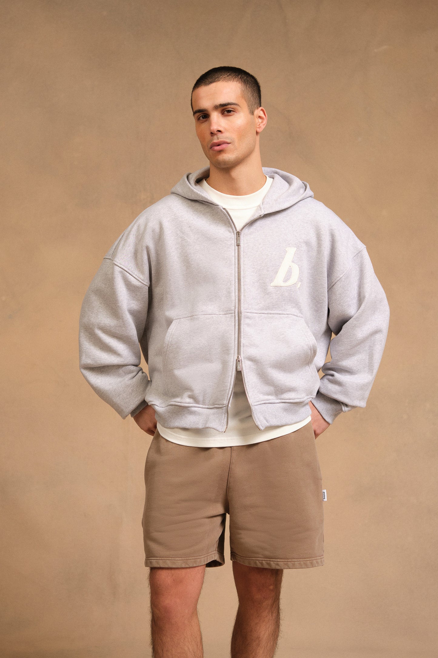 STAMP JOGGER SHORTS - WALNUT
