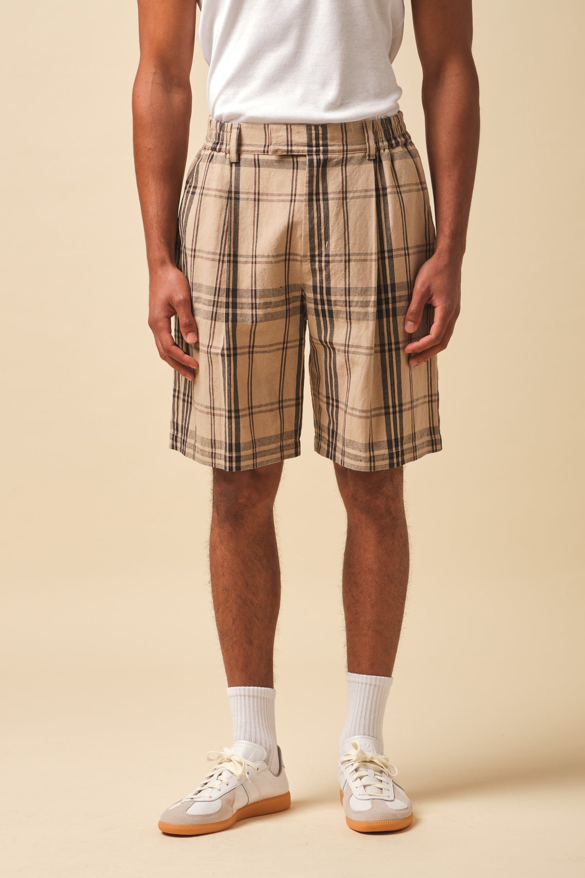 DESERT PATTERN PLEATED SHORT