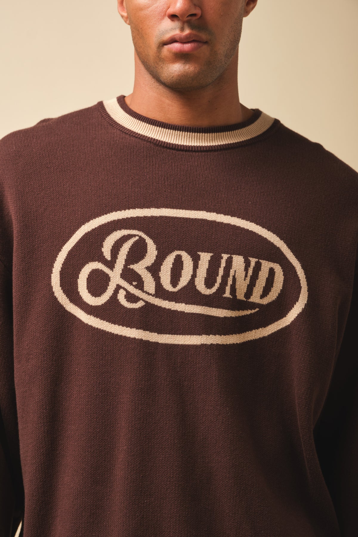 RETRO DISC KNIT SWEATER - BROWN