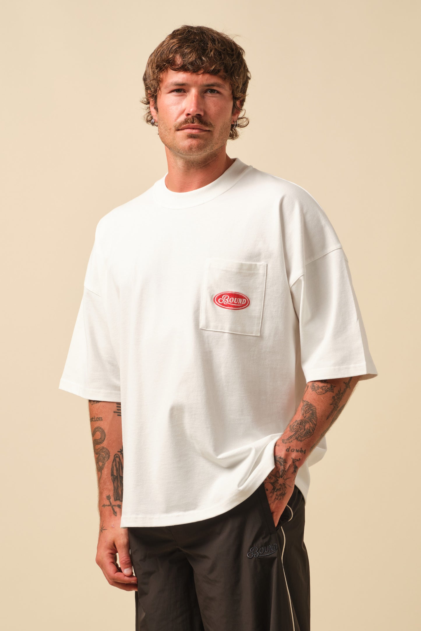 FREDDIE RETRO LOGO POCKET TEE - WHITE