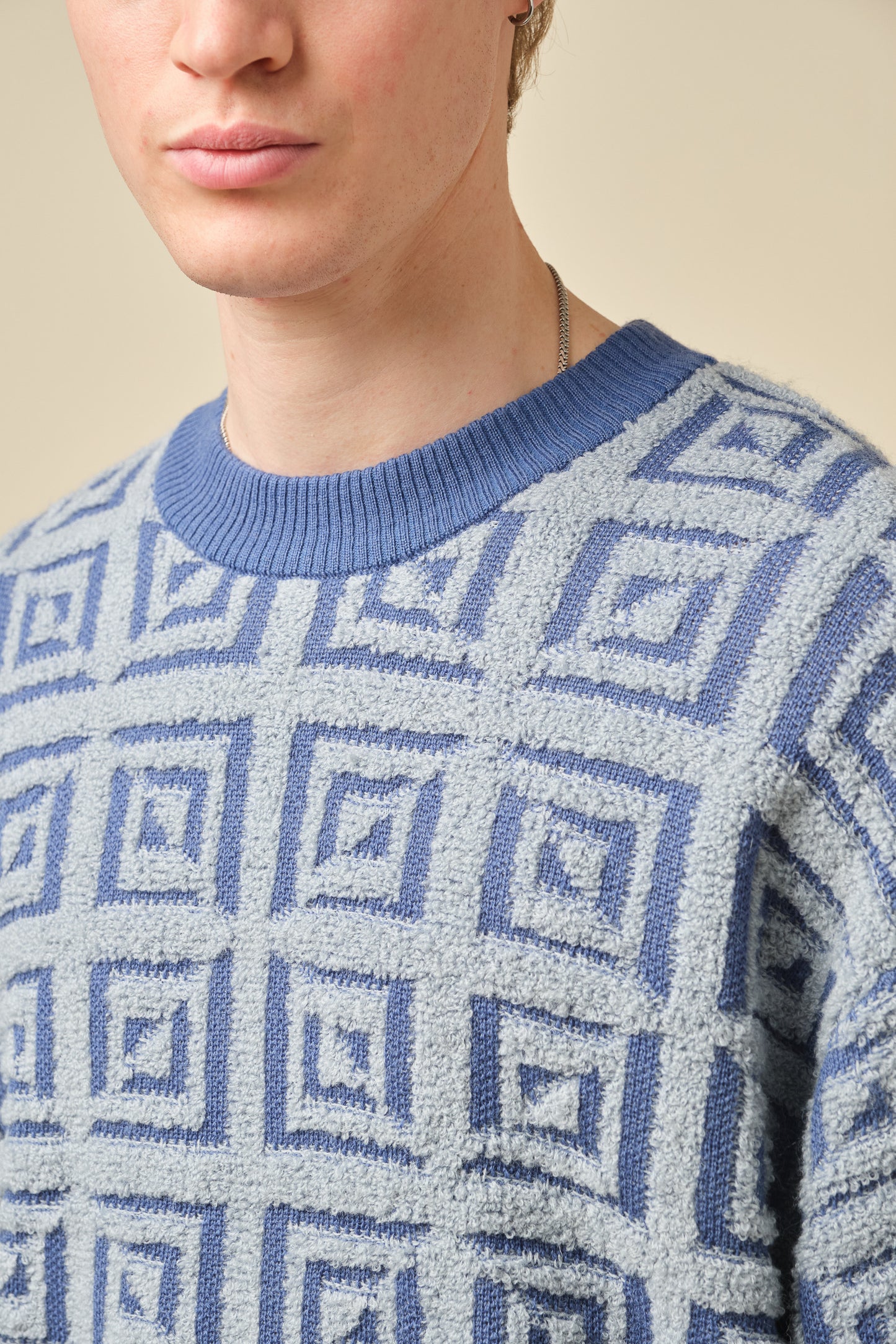 AZTEC TILE LOOSE KNIT SWEATER - BLUE