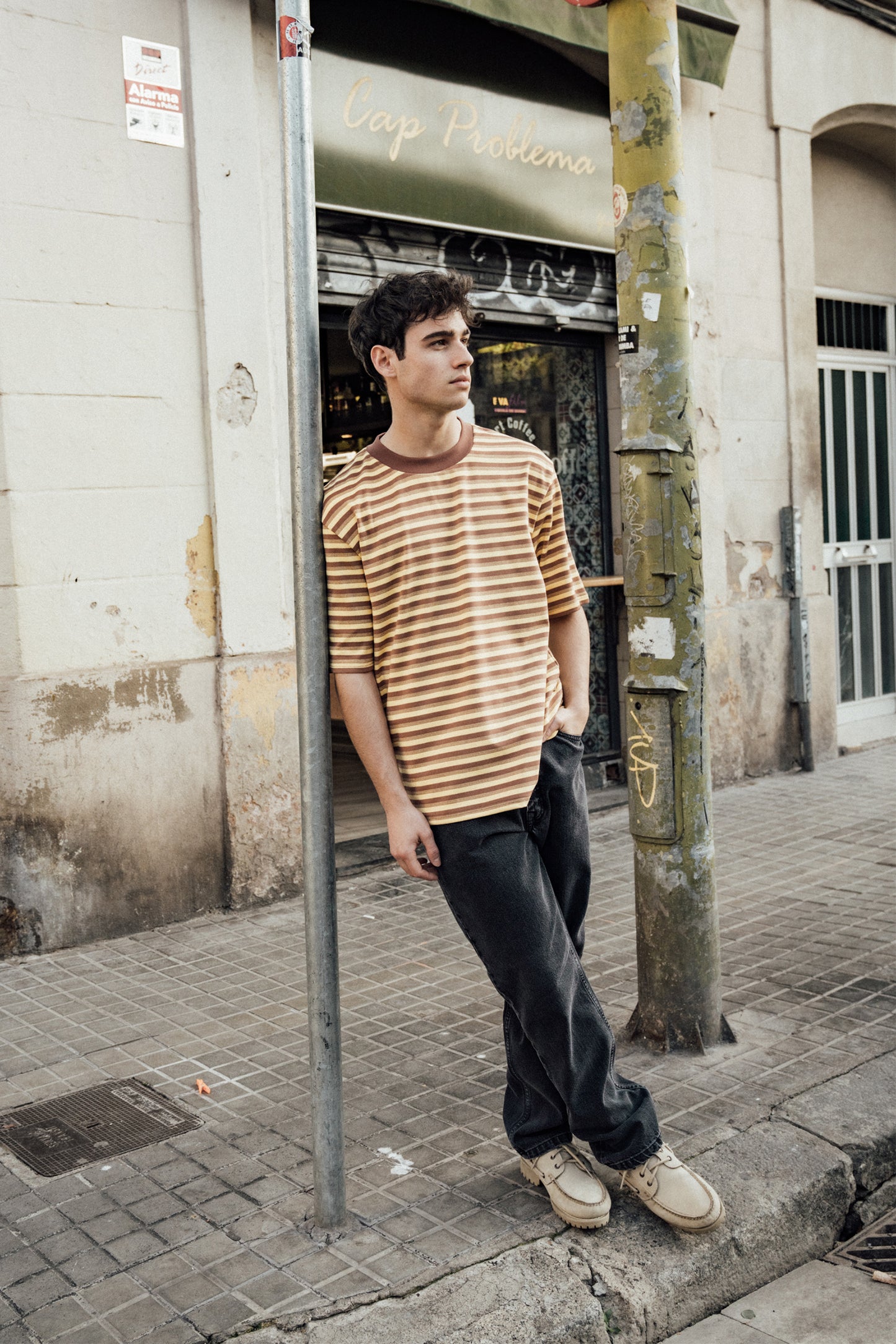 PEACHED STRIPE TEE - BROWN & YELLOW