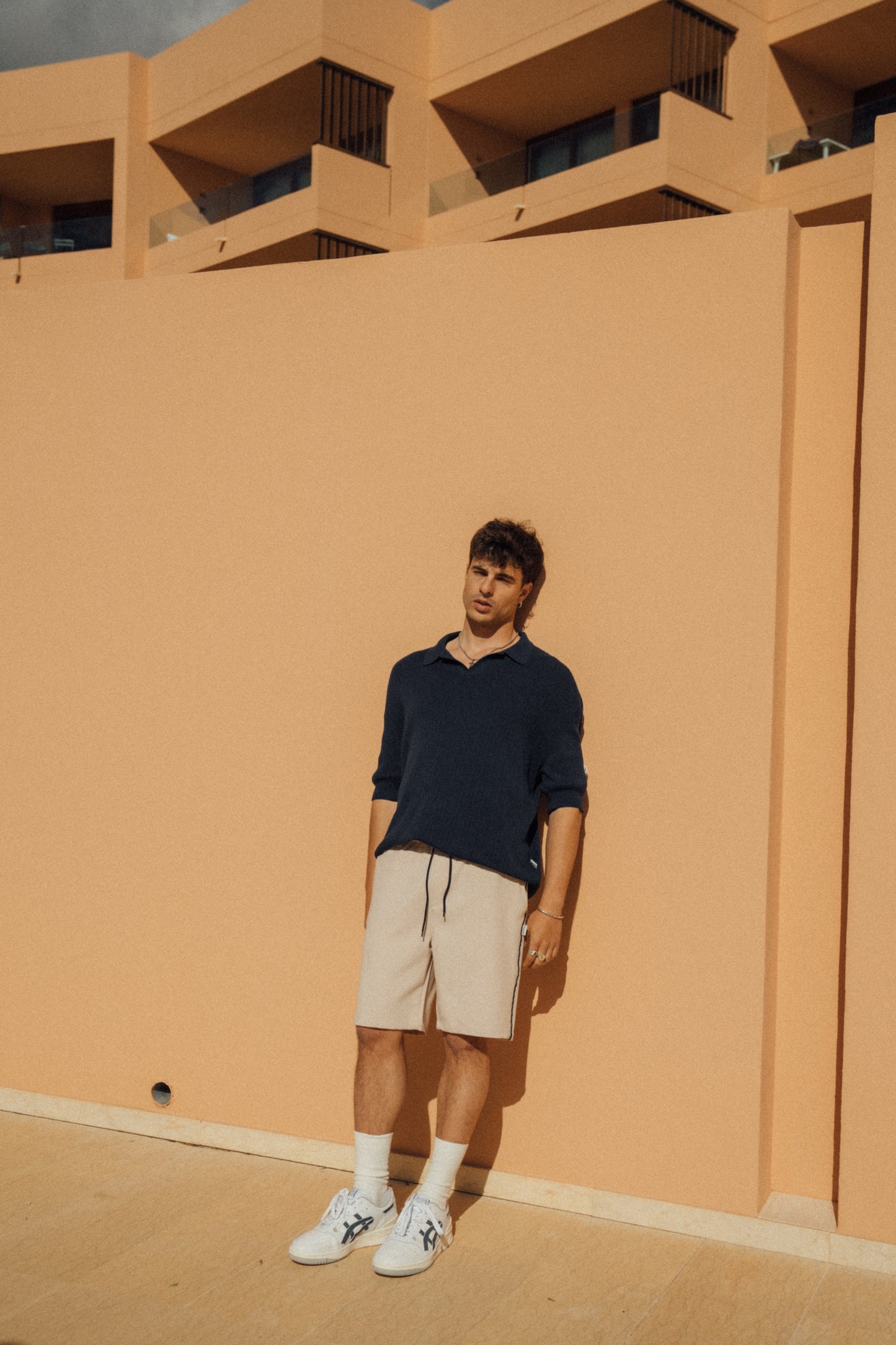 STRIPE TRACK SHORTS - BEIGE / NAVY
