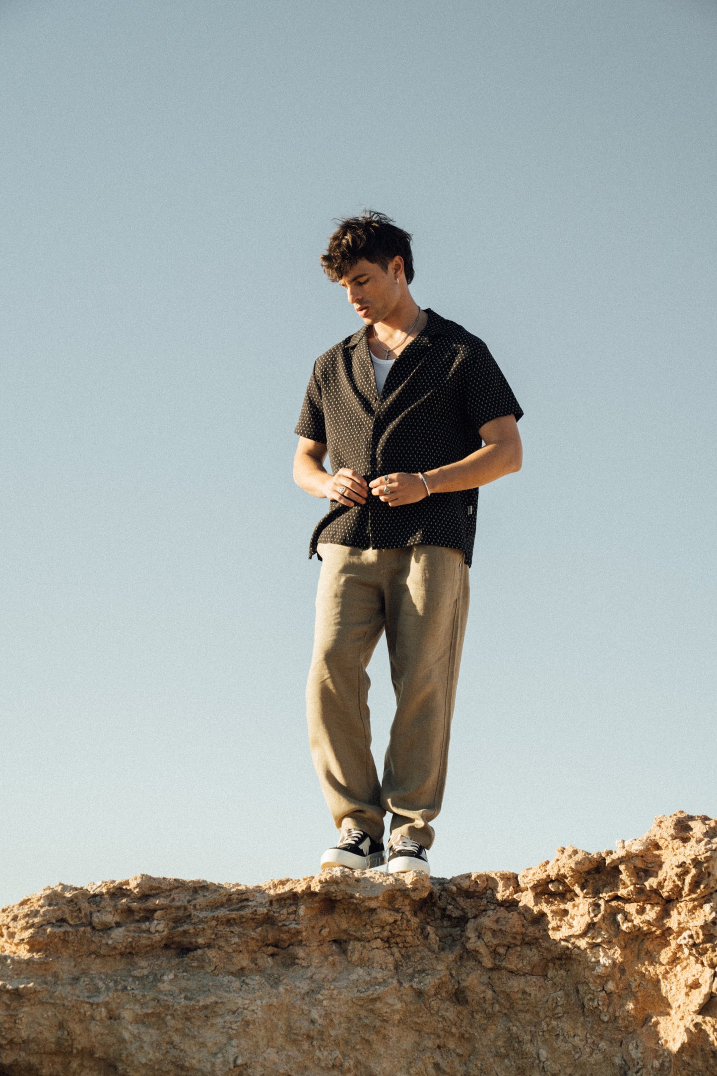 RELAXED LINEN TROUSERS - ARMY GREEN