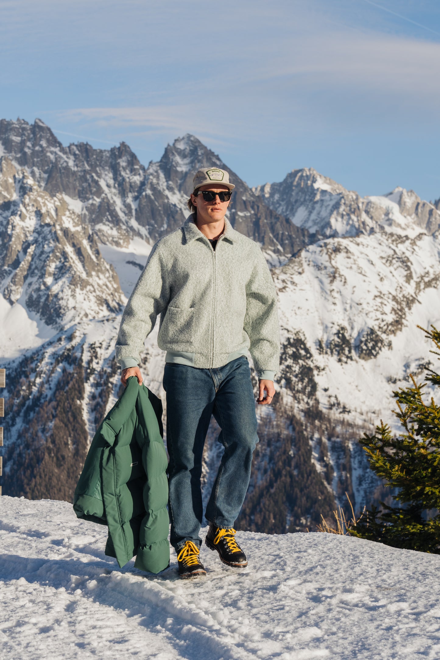 CLOUD TEXTURED JACKET