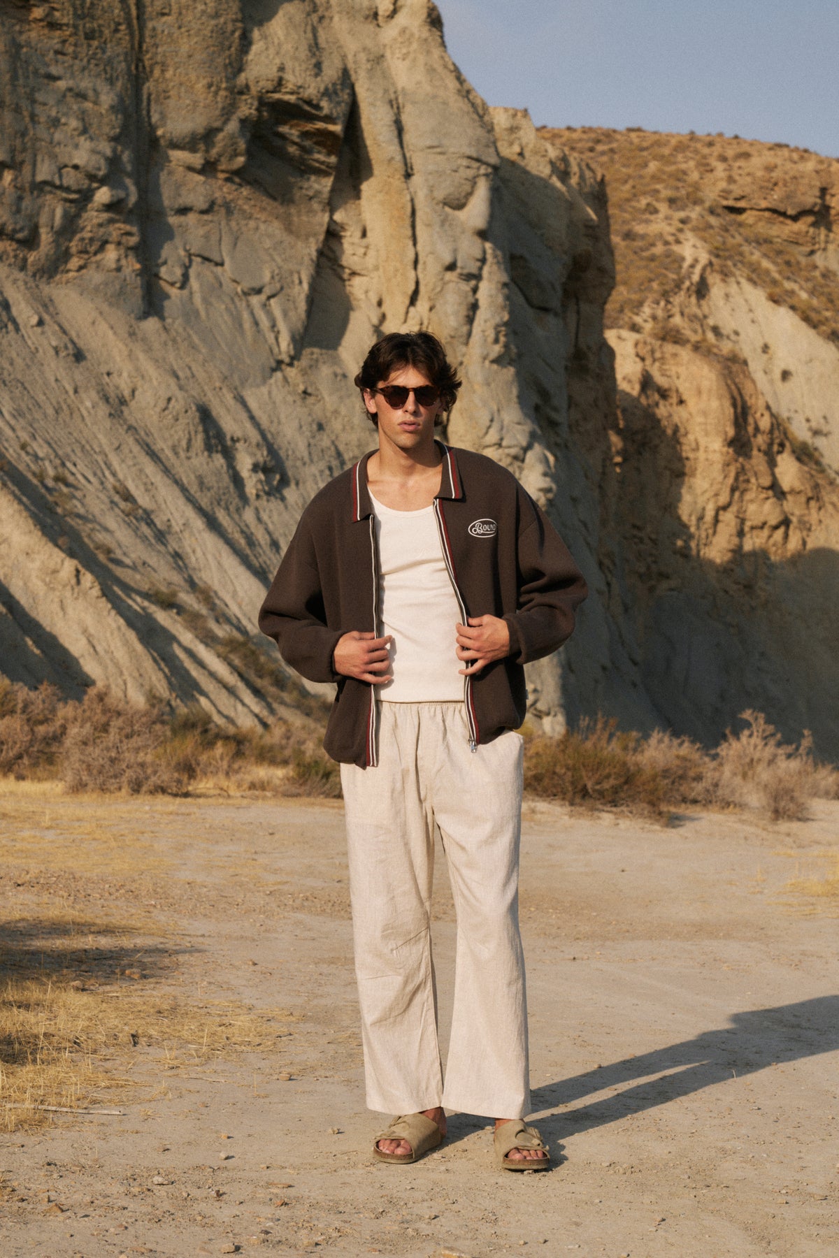 RETRO DISC KNIT FULL ZIP POLO - BROWN