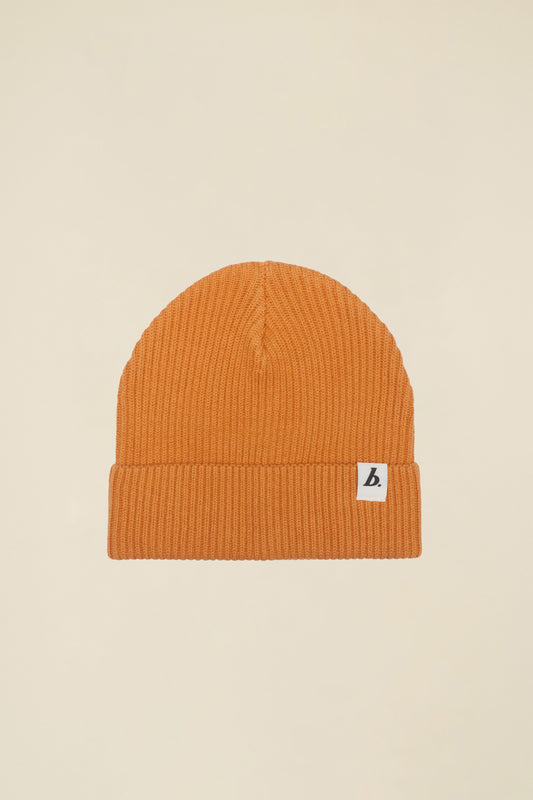 ORGANIC FISHERMAN RIBBED LABEL BEANIE - AMBER