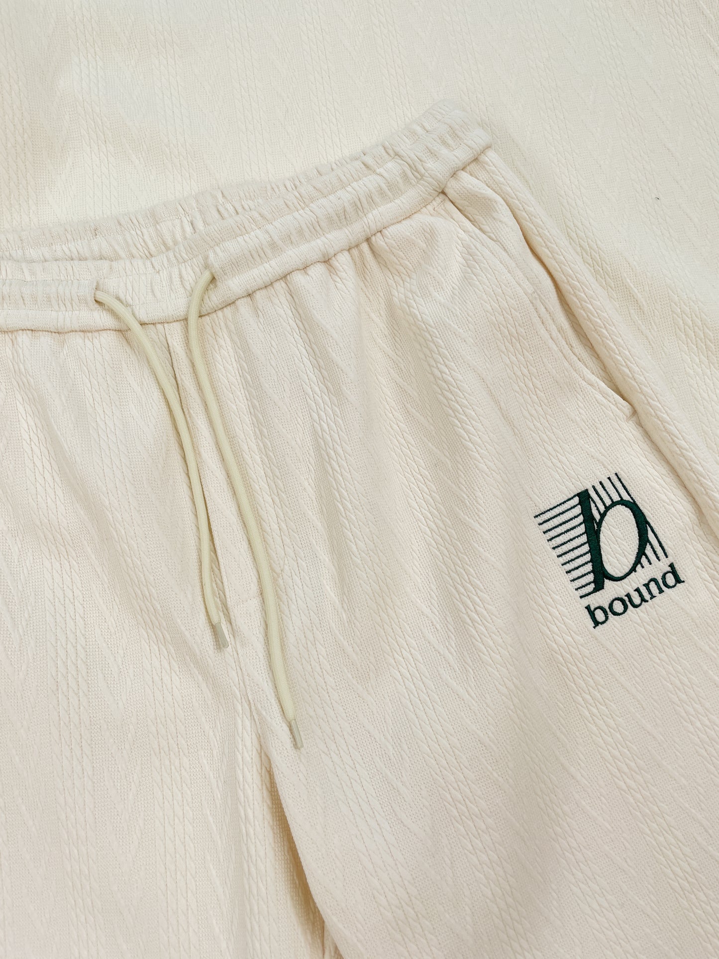 TENNIS CABLE TEXTURE SHORTS - ECRU
