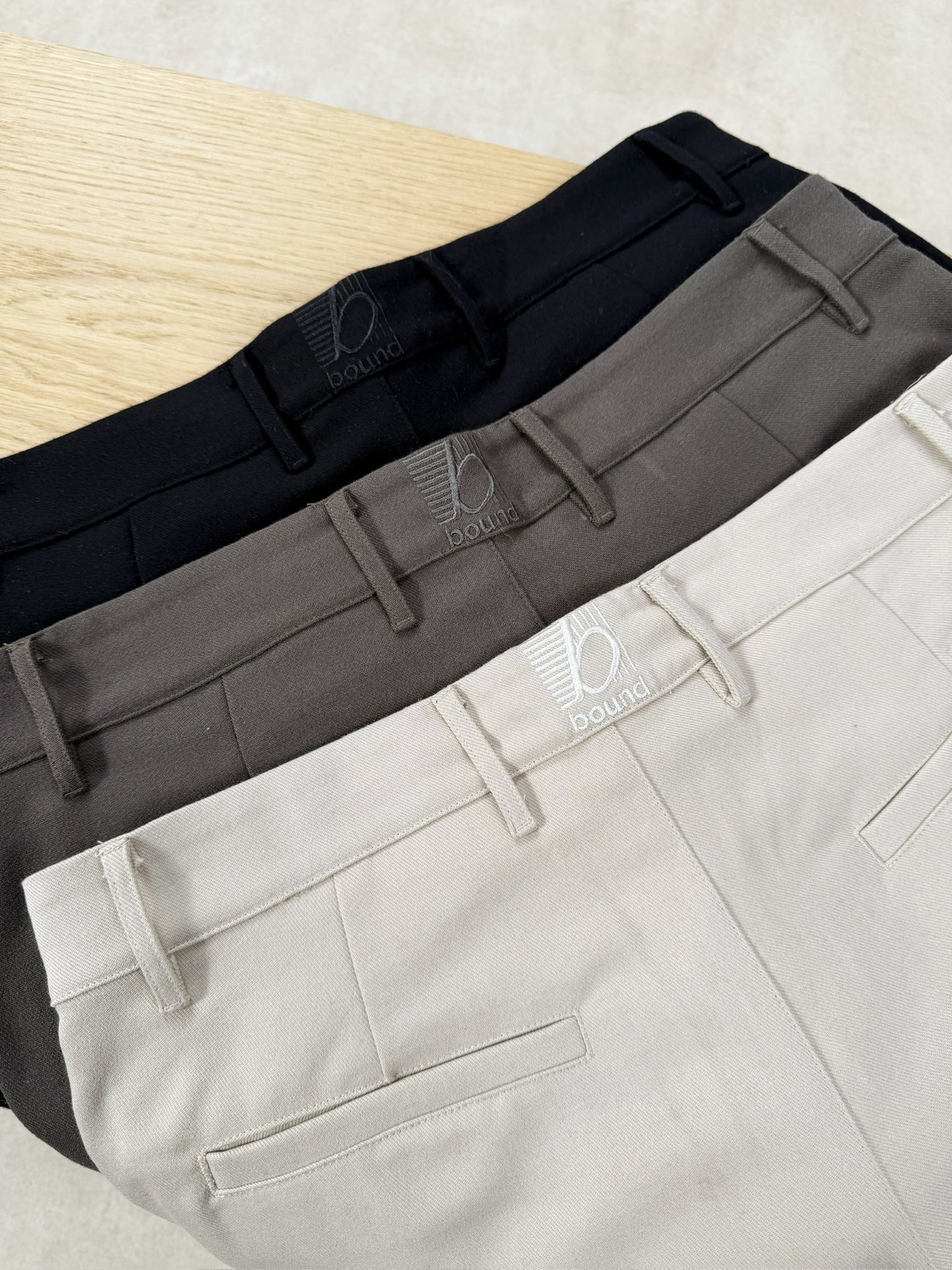 TAPERED CASUAL TROUSER  - BROWN